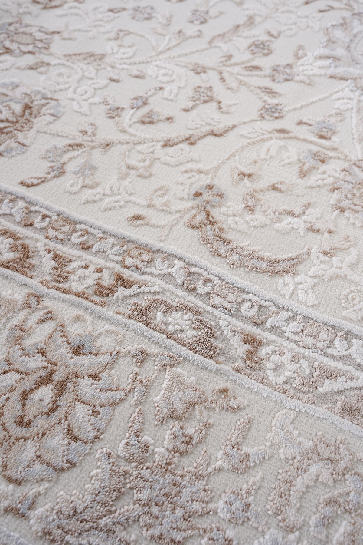 Soft 1122 Klasik Saray Deseni Krem Halı