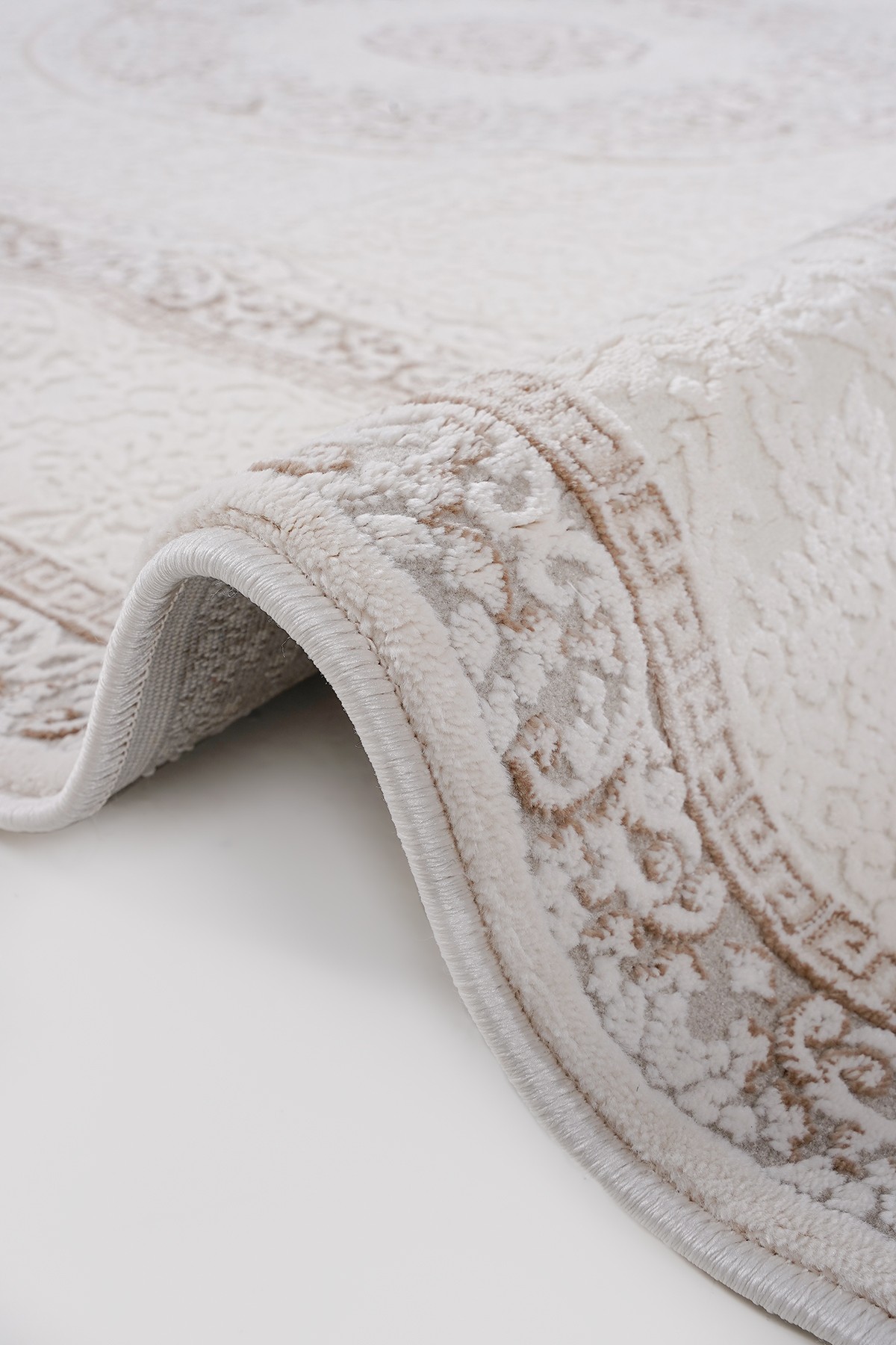 Soft 1121 Klasik Göbekli Krem Halı