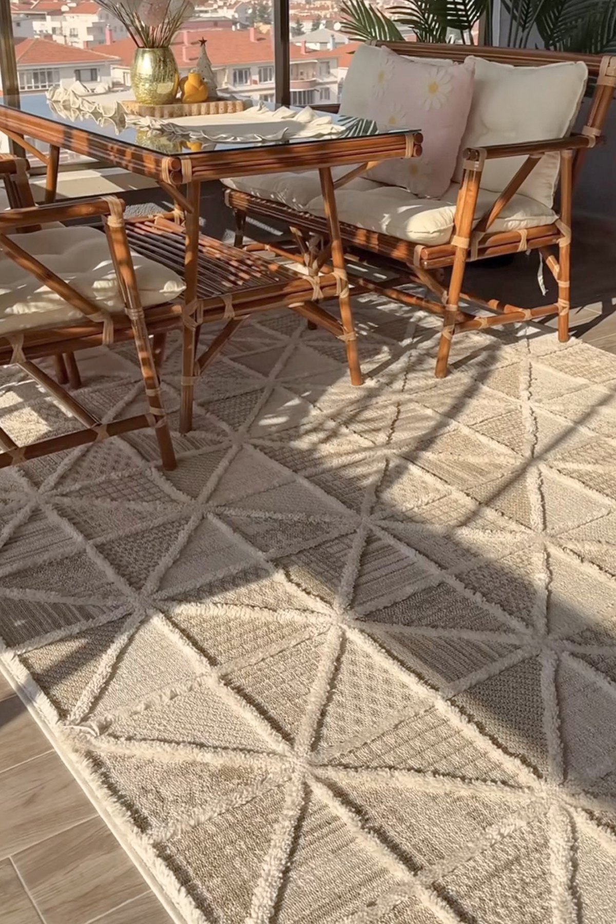 Step 2201 Krem Etnik Desenli Modern Kesme Halı