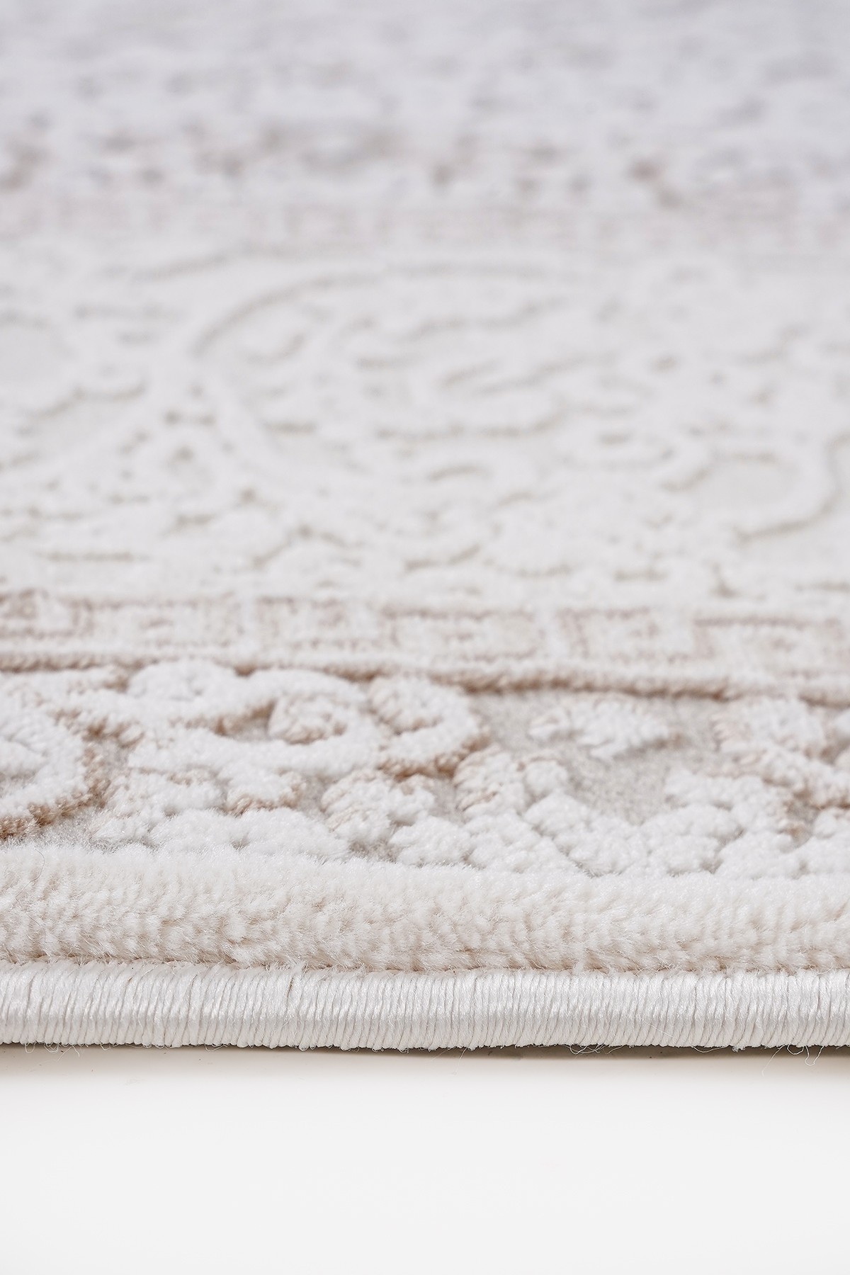 Soft 1121 Klasik Göbekli Krem Halı