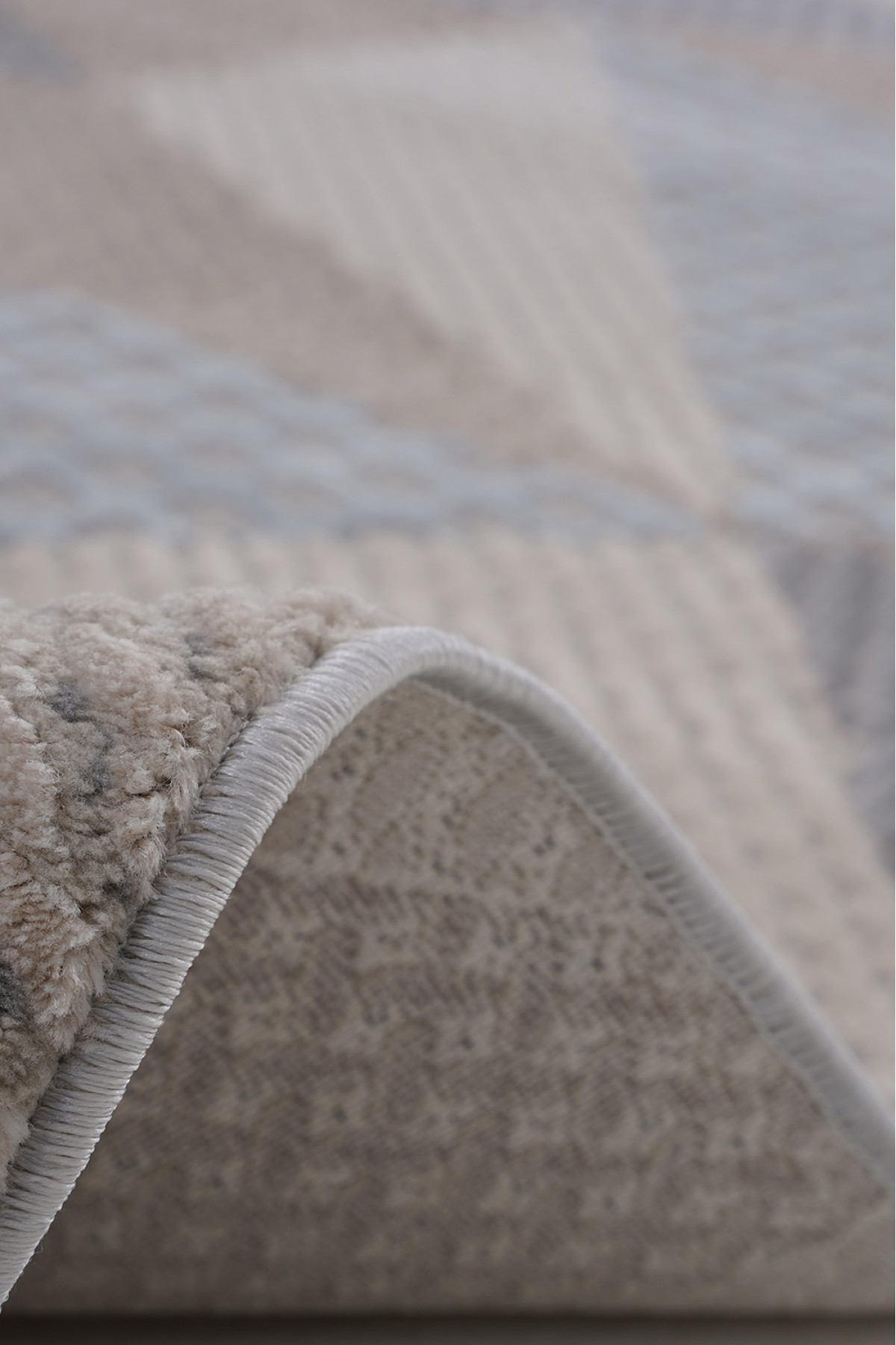 Softline 36740A Modern Makine Halısı