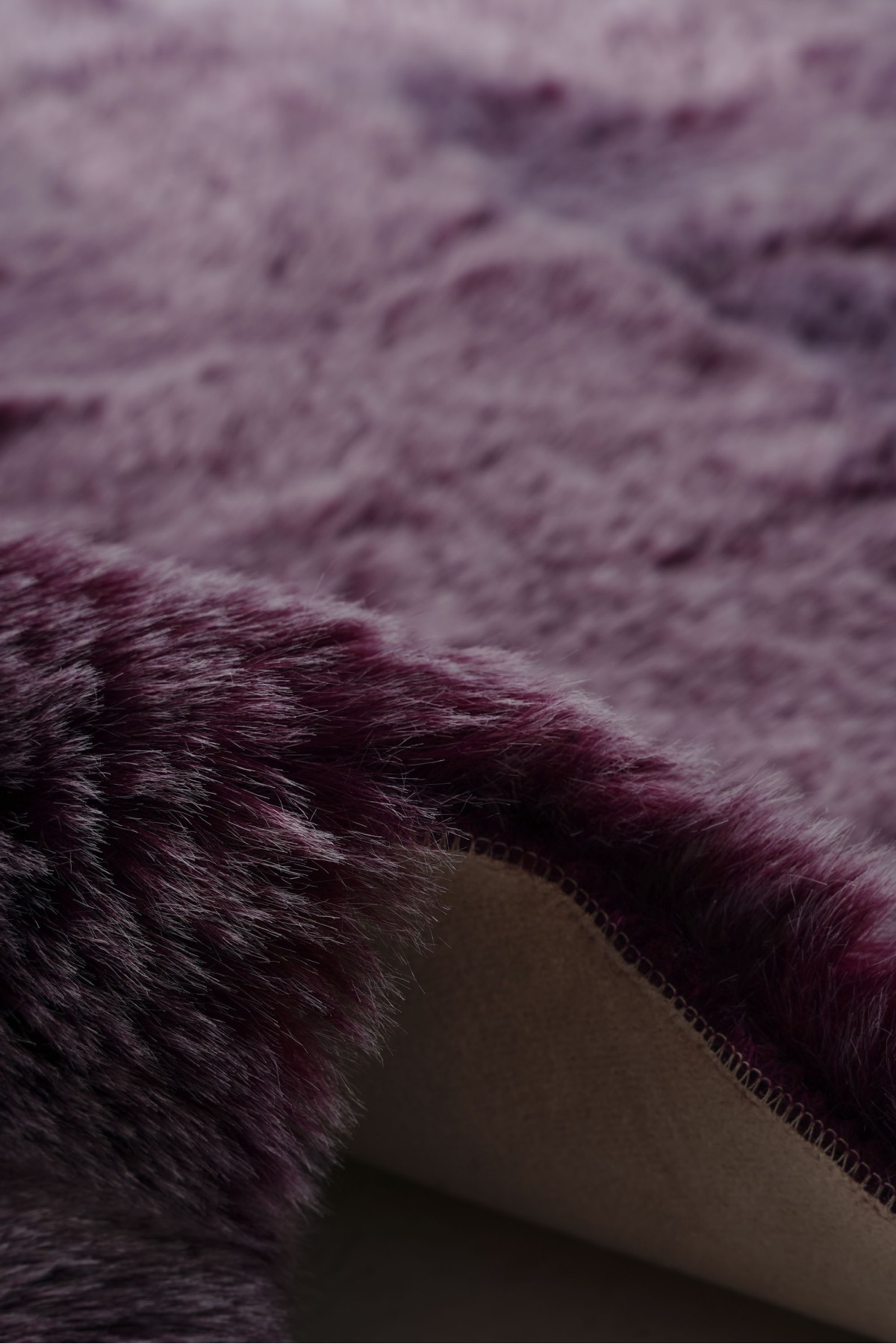 By Post Kırçıllı Naturel Peluş Halı