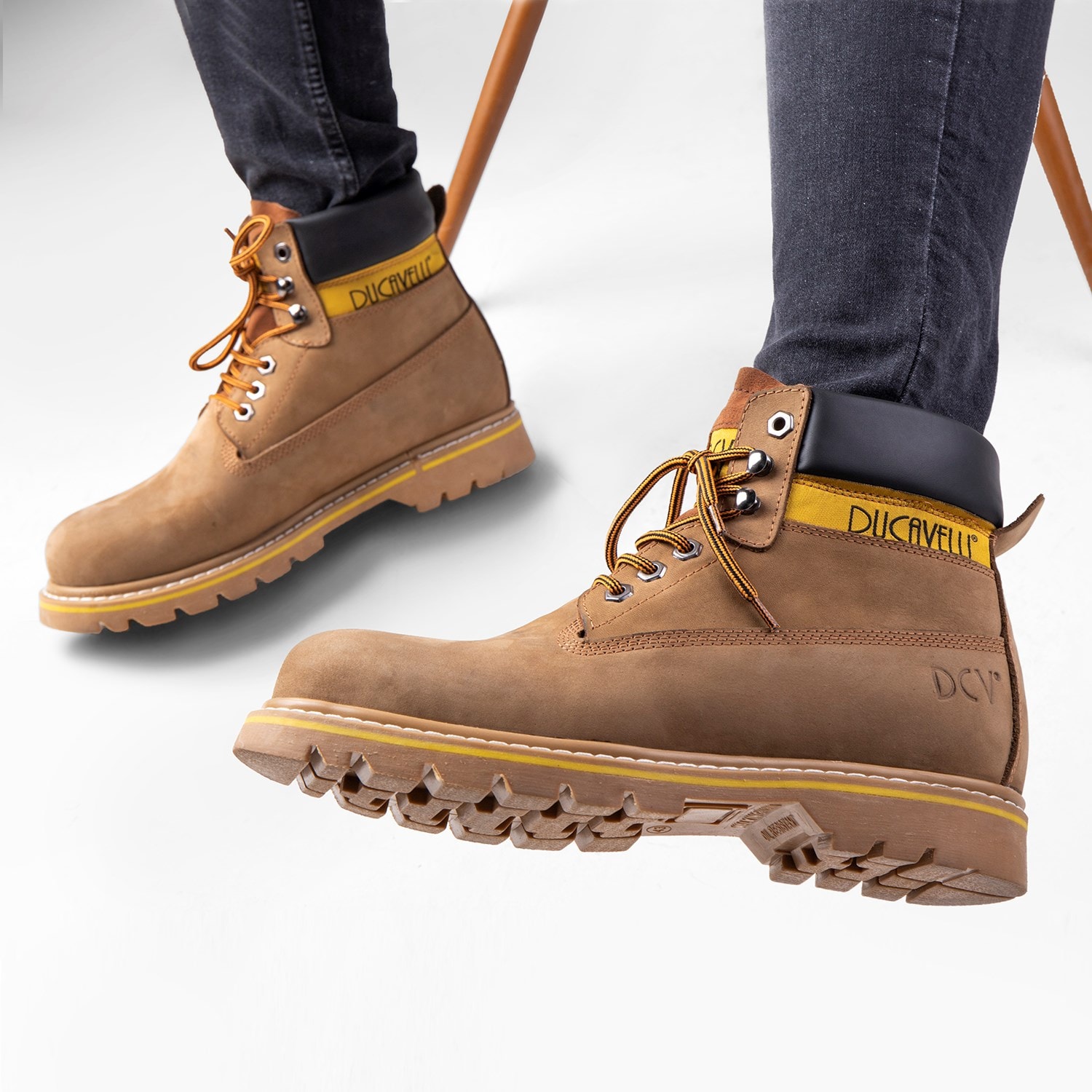 Ducavelli Desert Genuine Leather Nubuck Lace-Up Men's Boots