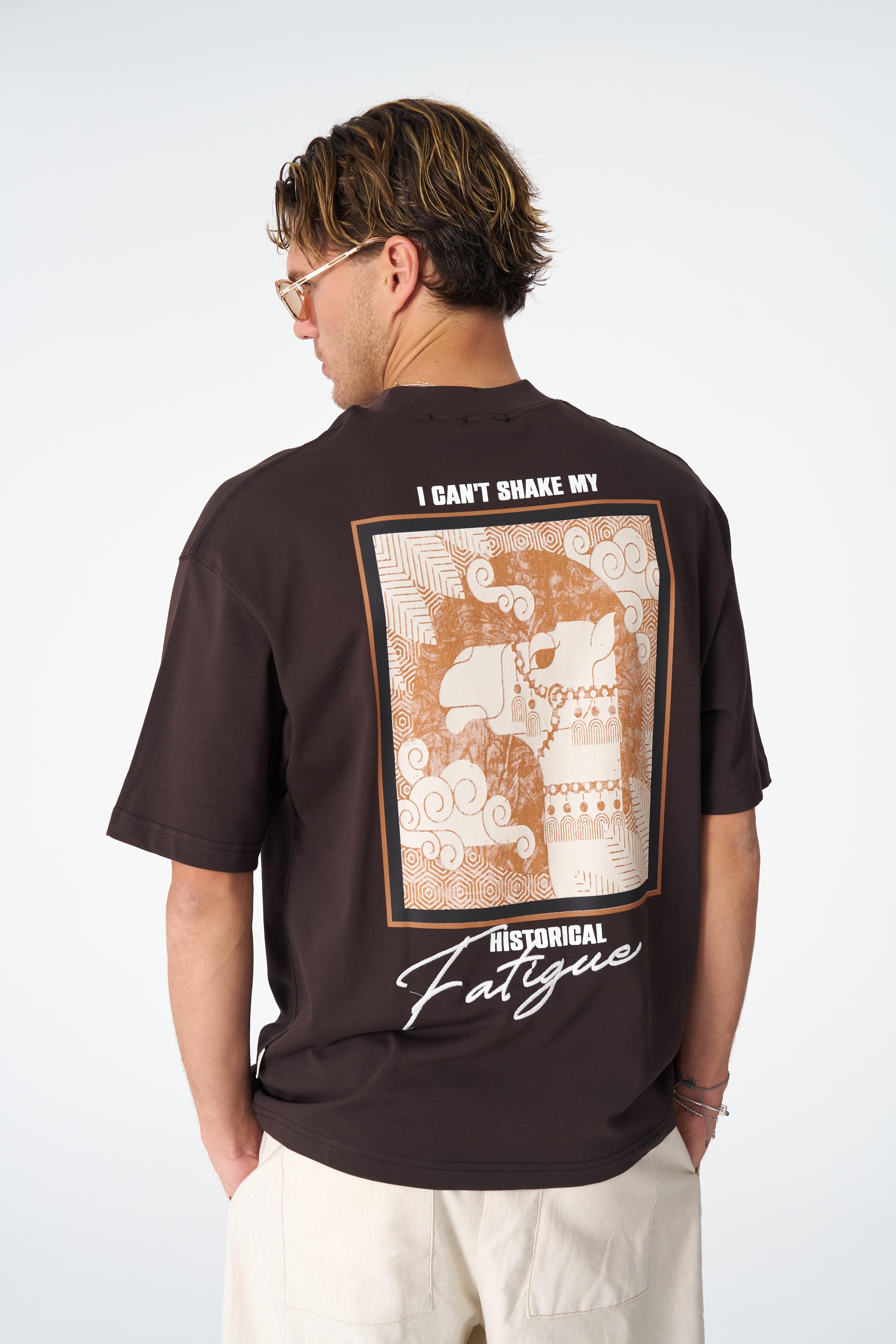 I Can’t Shake My Historical Fatigue Oversize Tişört - Kahve