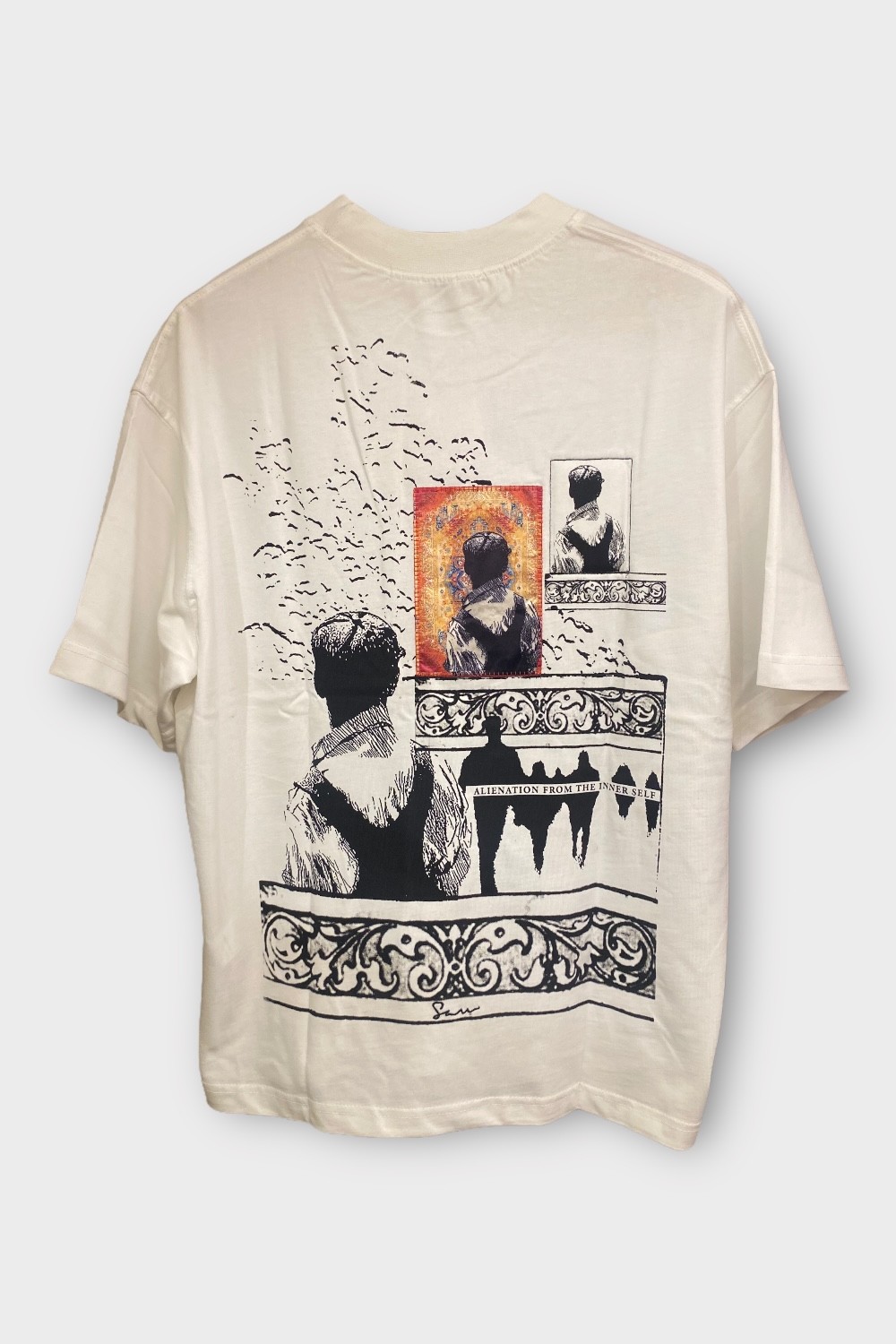 Alienation Oversize Tişört – %100 Pamuk - Beyaz