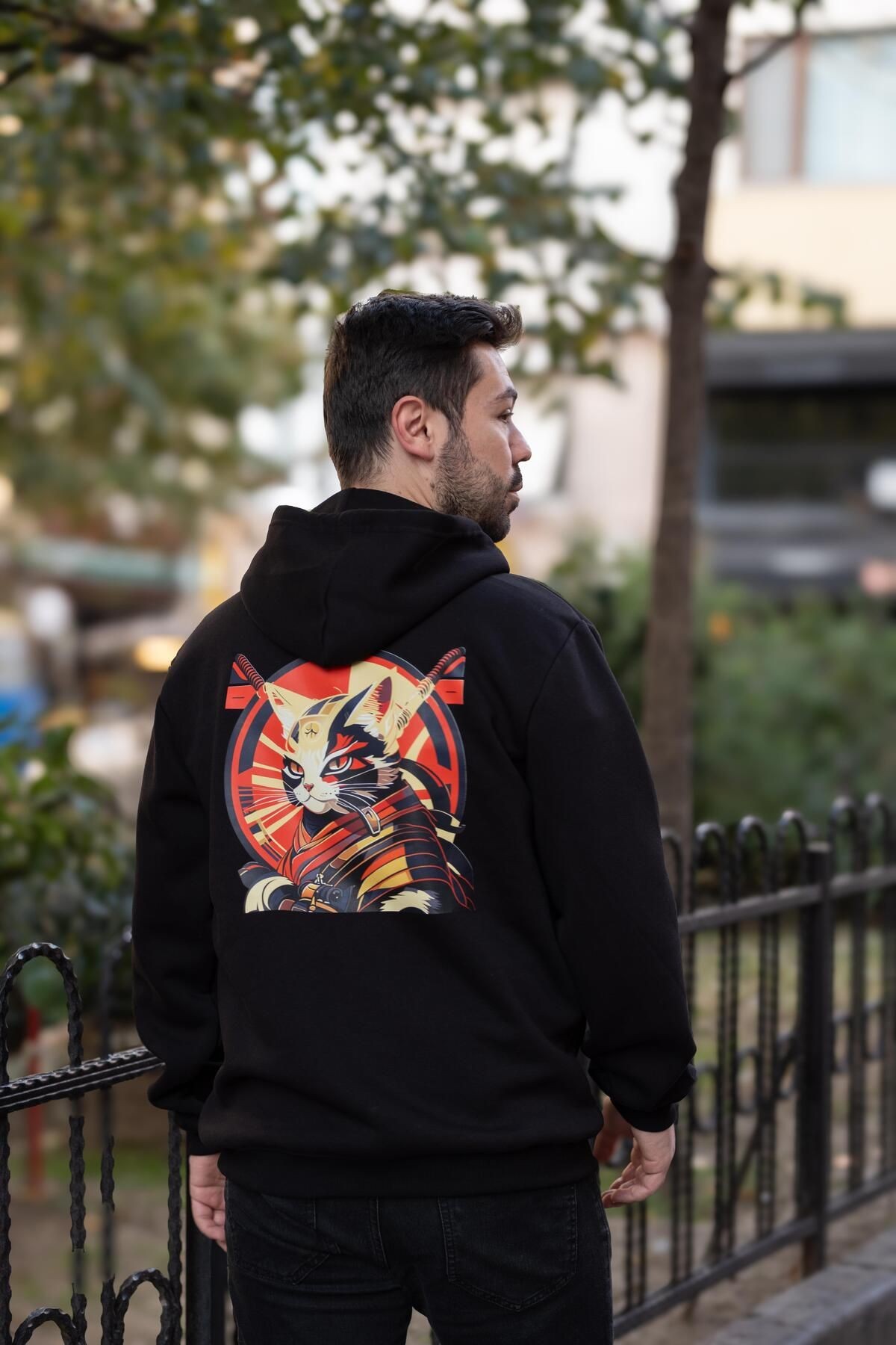 Kedi Samuray Baskılı Siyah Kapüşonlu Sweatshirt - CNSW14