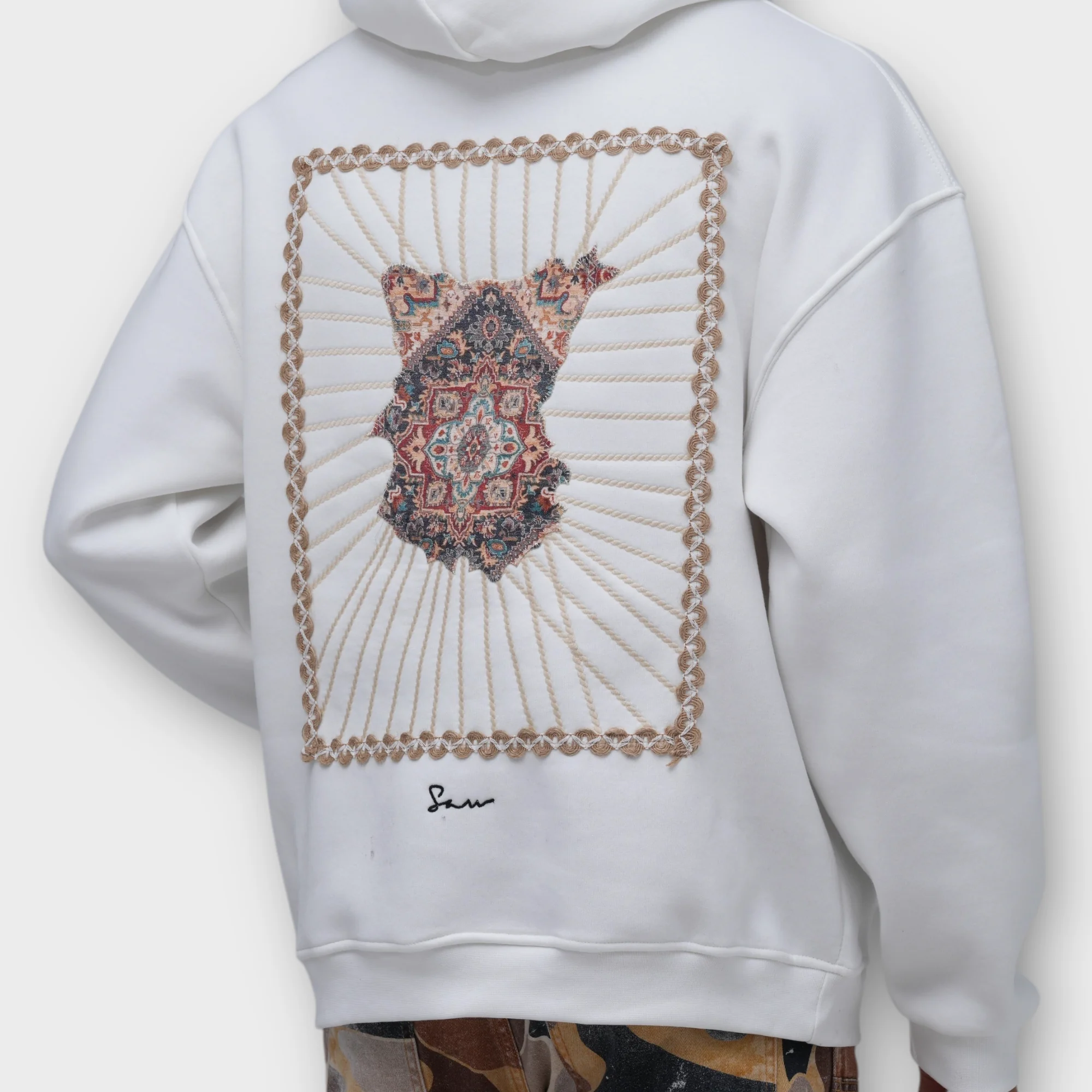 Su Yolu Otantik Nakışlı Oversize Hoodie - %100 Pamuk Şardonlu - Beyaz