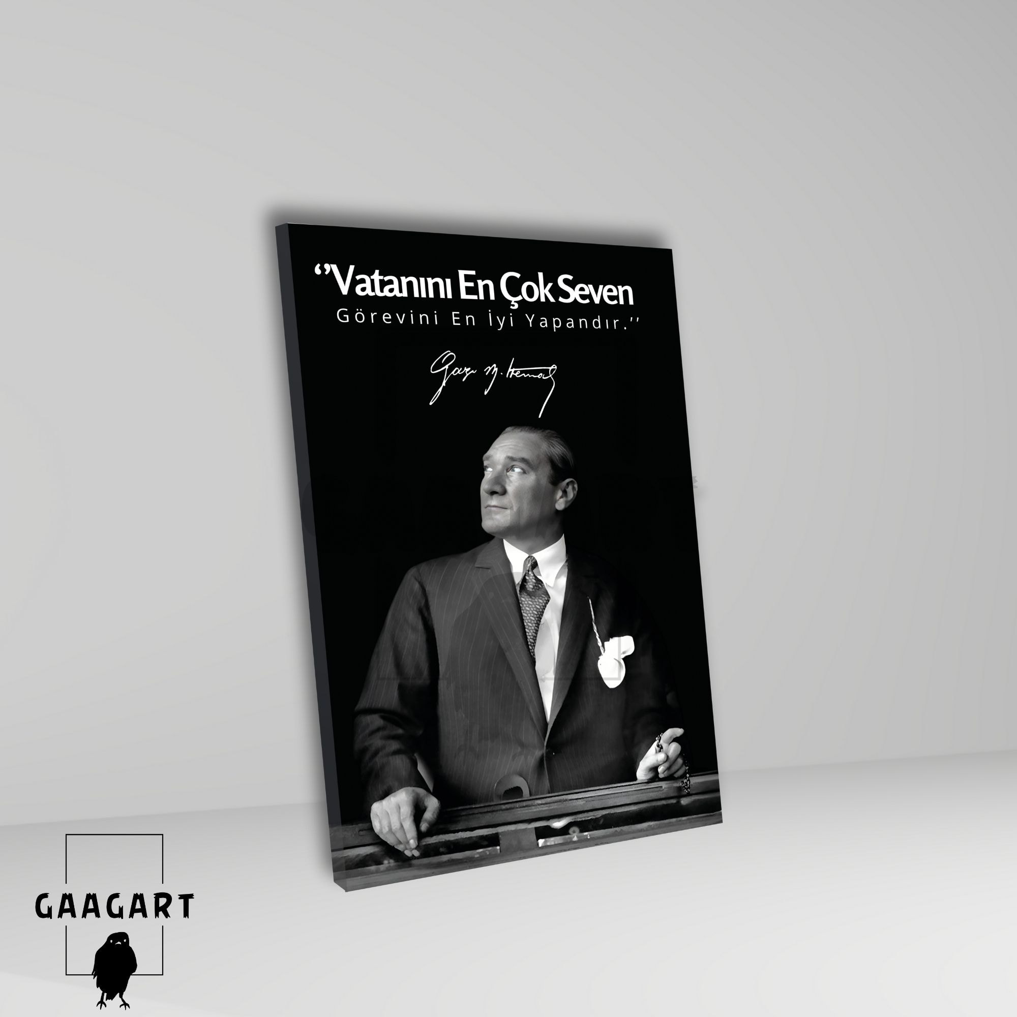 Tekli Dikey Kanvas Makam Panosu Atatürk Sözleri Vatanını En Çok Seven Görevini En İyi Yapandır.