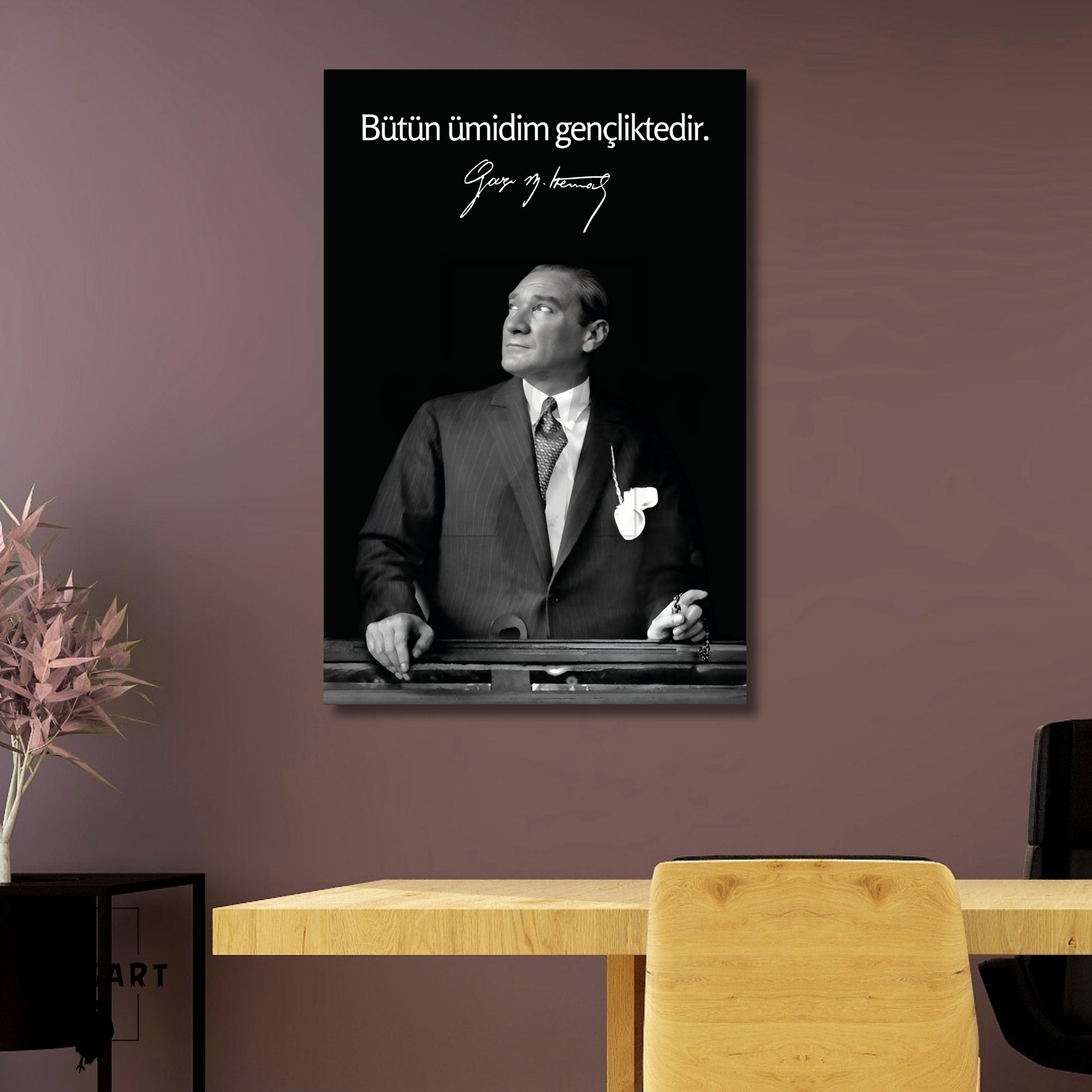 Tekli Dikey Kanvas Makam Panosu Atatürk Sözleri Bütün ümidim gençliktedir.