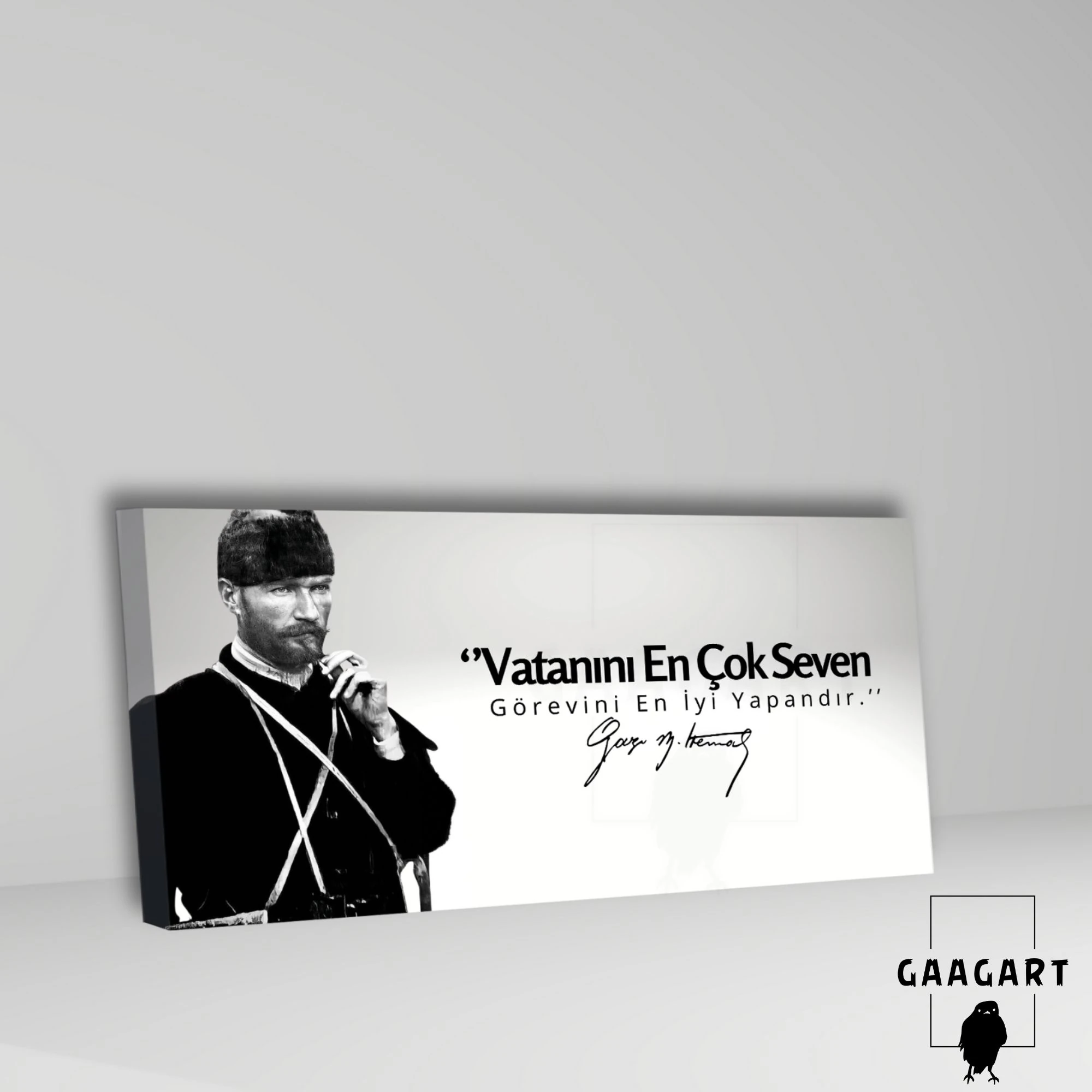 Panoramik Kanvas Makam Panosu Siyah Beyaz Atatürk Vatanını En Çok Seven Görevini En İyi Yapandır