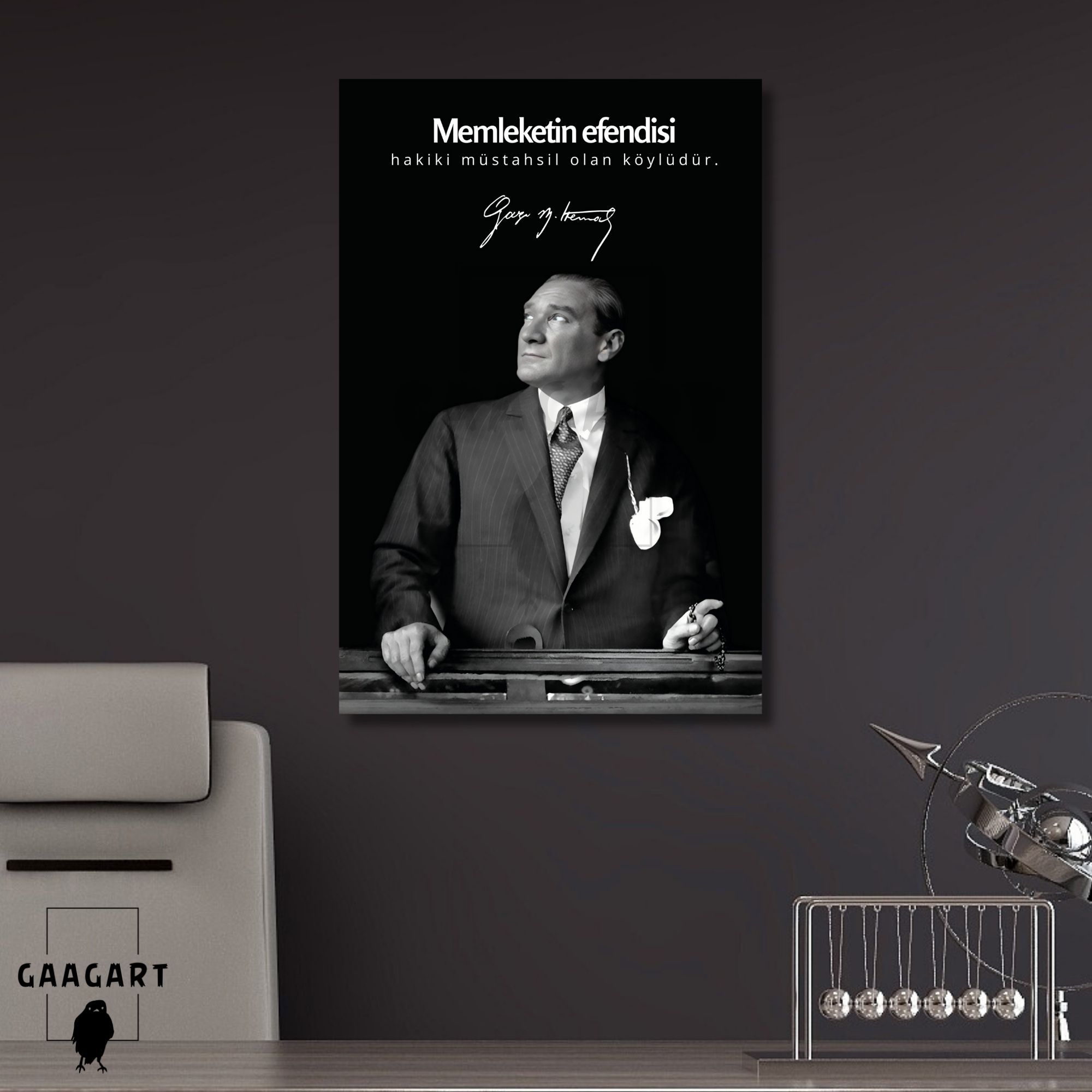 Tekli Dikey Kanvas Makam Panosu Atatürk Sözleri Köylü Milletin Efendisidir.