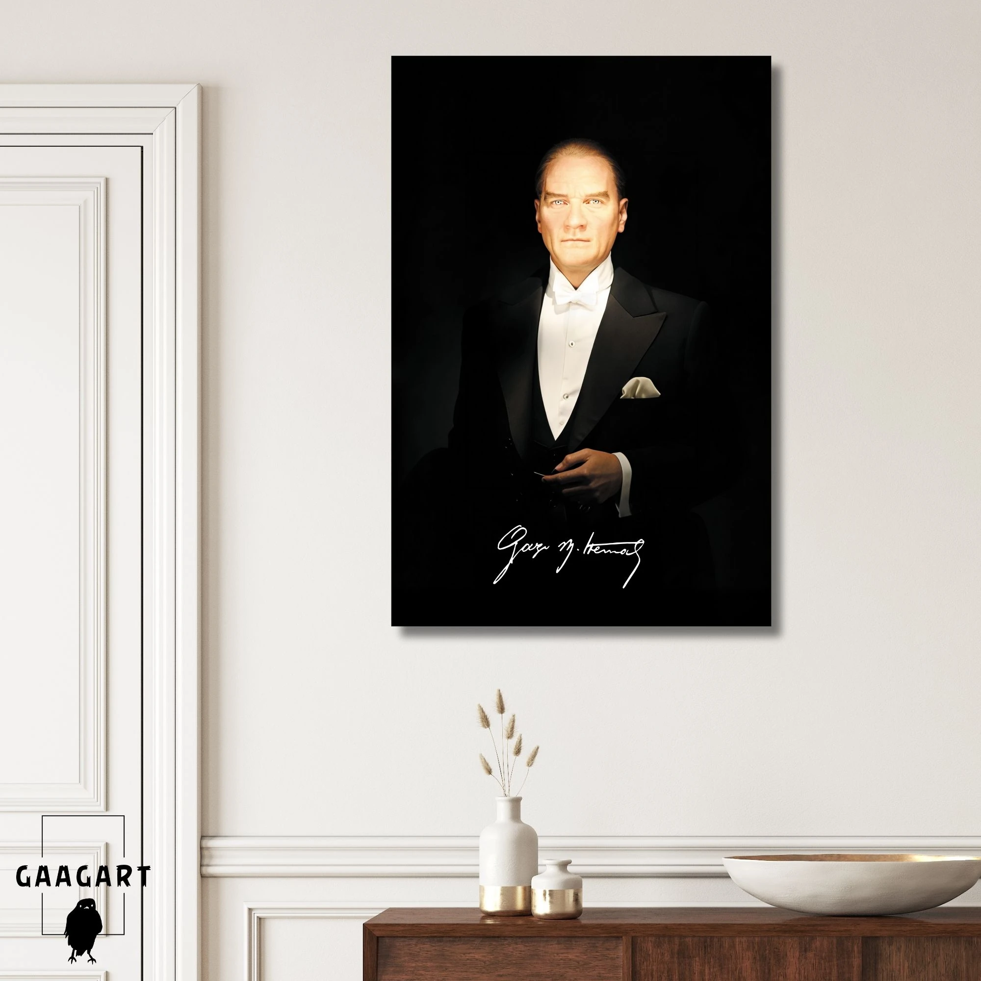 Tekli Dikey Kanvas Tablo İmzalı Canım Atatürk