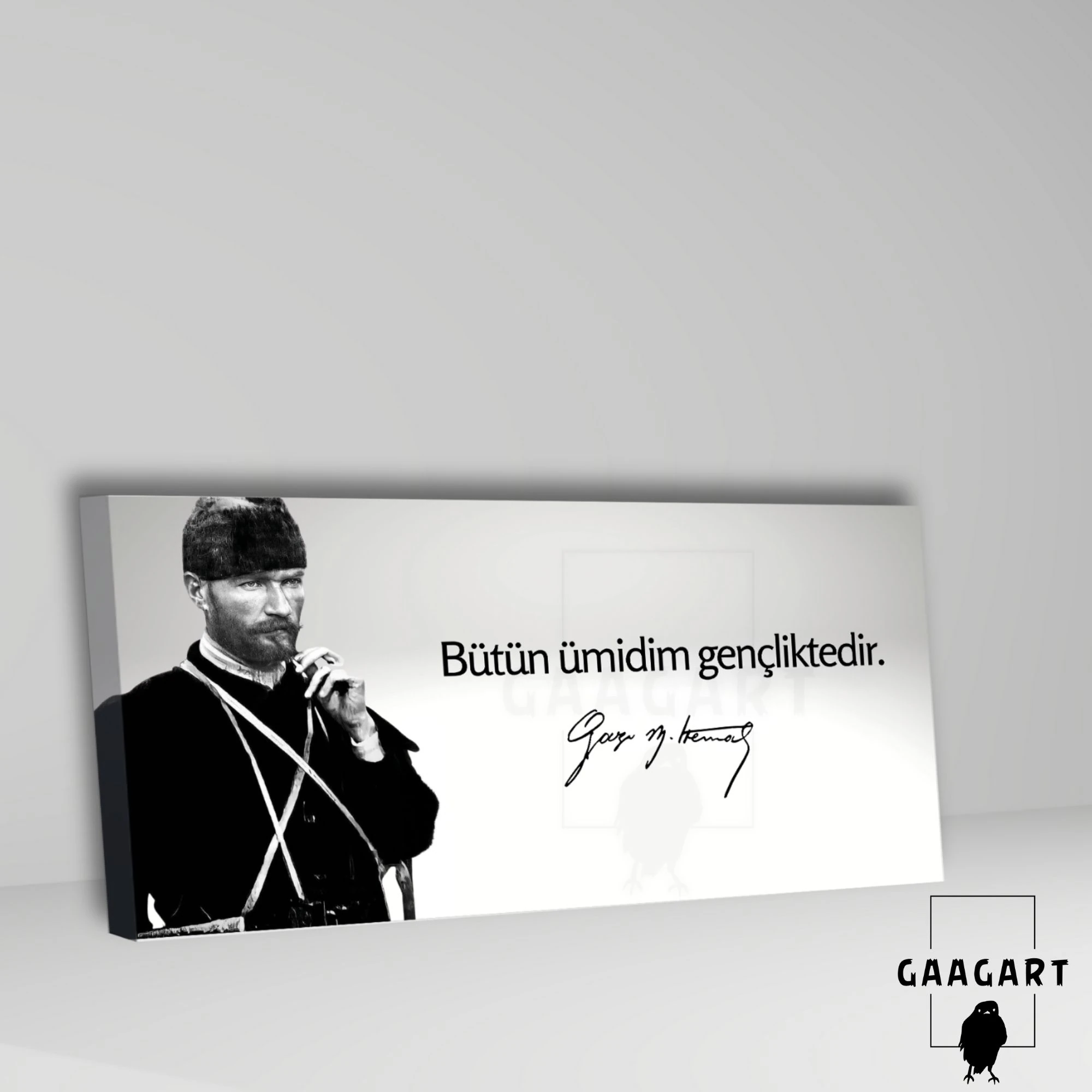 Panoramik Kanvas Makam Panosu Siyah Beyaz Atatürk Bütün ümidim gençliktedir.