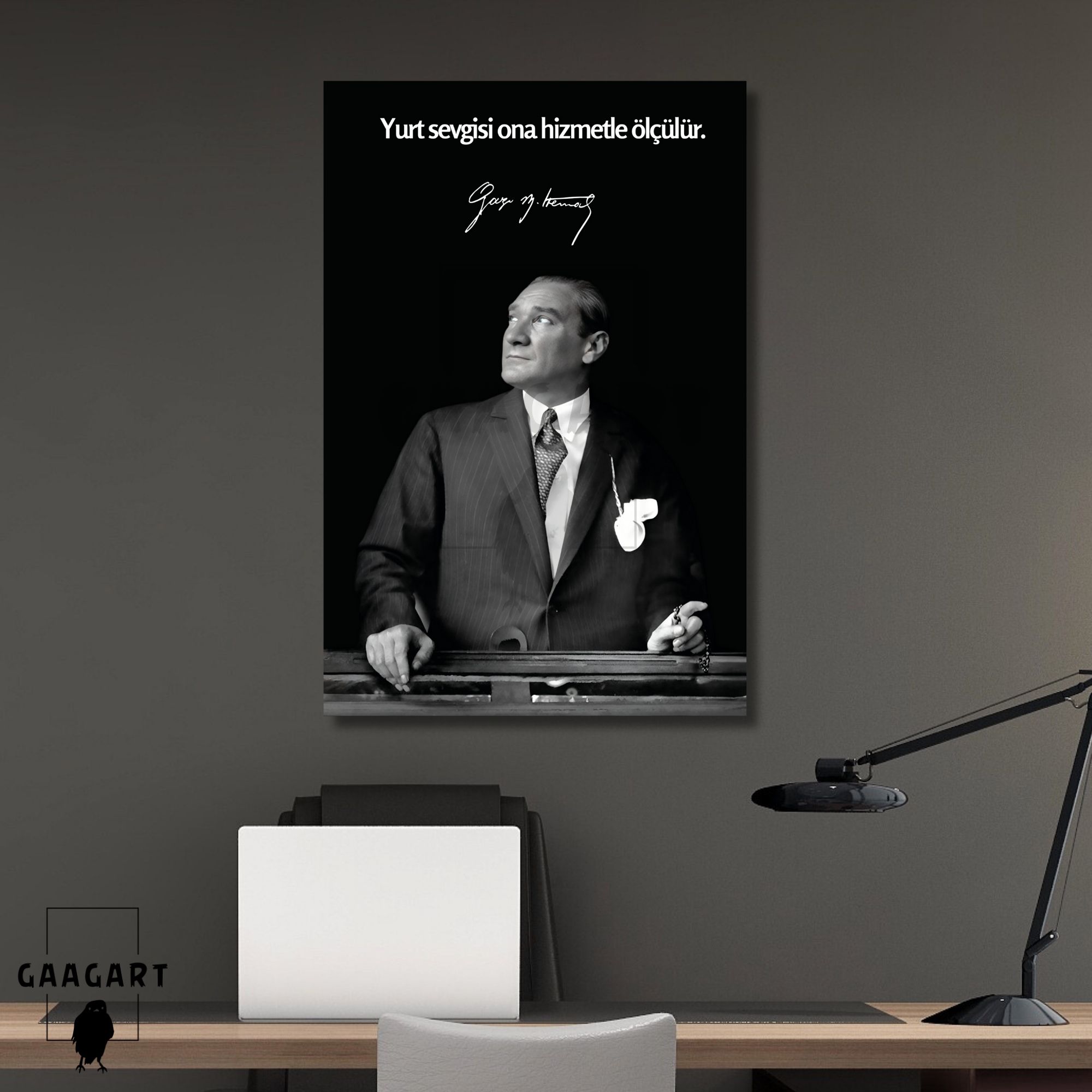 Tekli Dikey Kanvas Makam Panosu Atatürk Sözleri Yurt sevgisi ona hizmetle ölçülür.