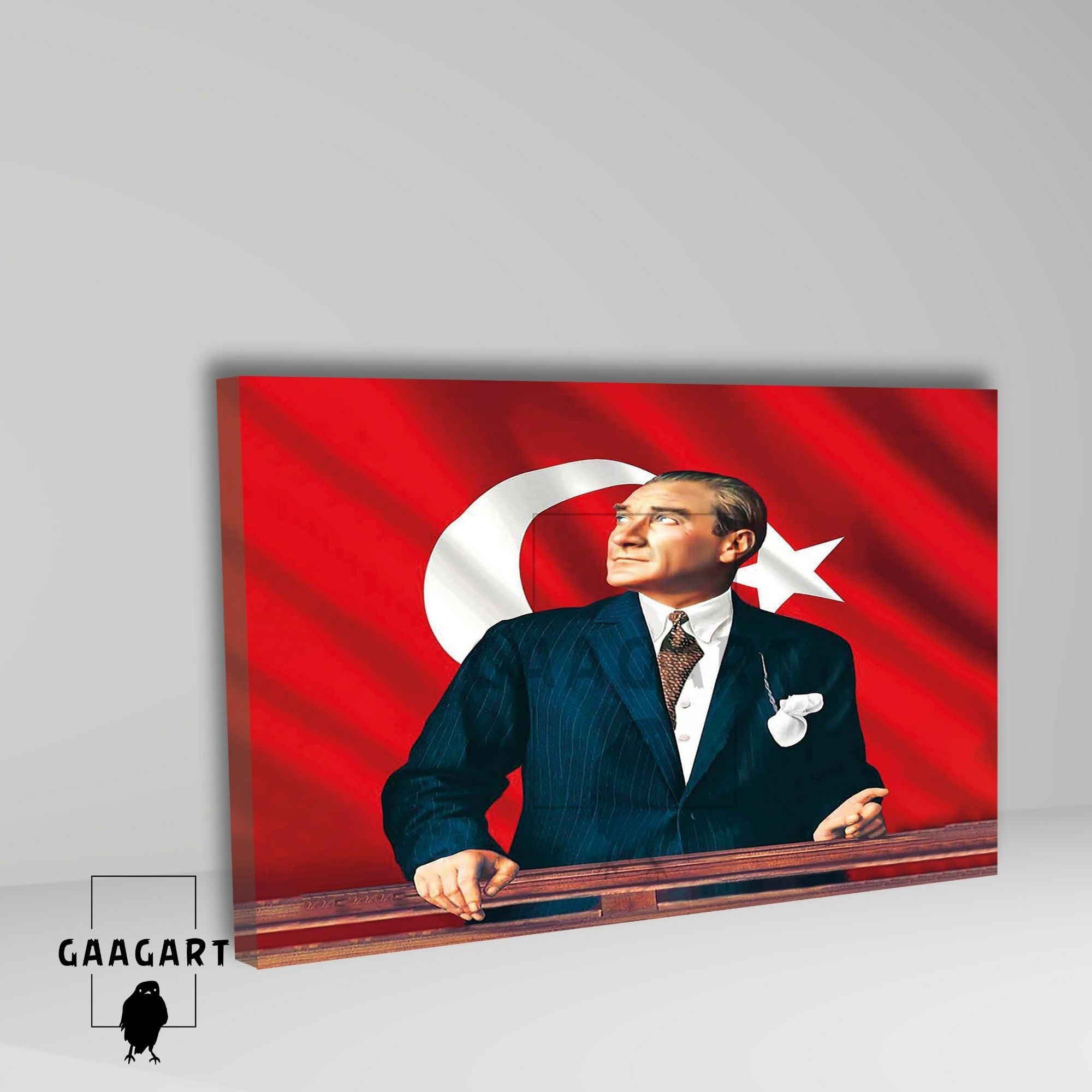 Tekli Yatay Kanvas Duvar Tablosu Türk Bayrağı ve Göğe Bakan Atatürk