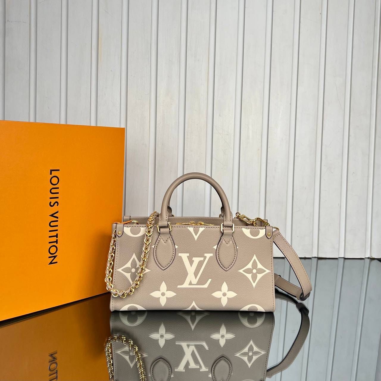 Louis Vuitton OnTheGo East West