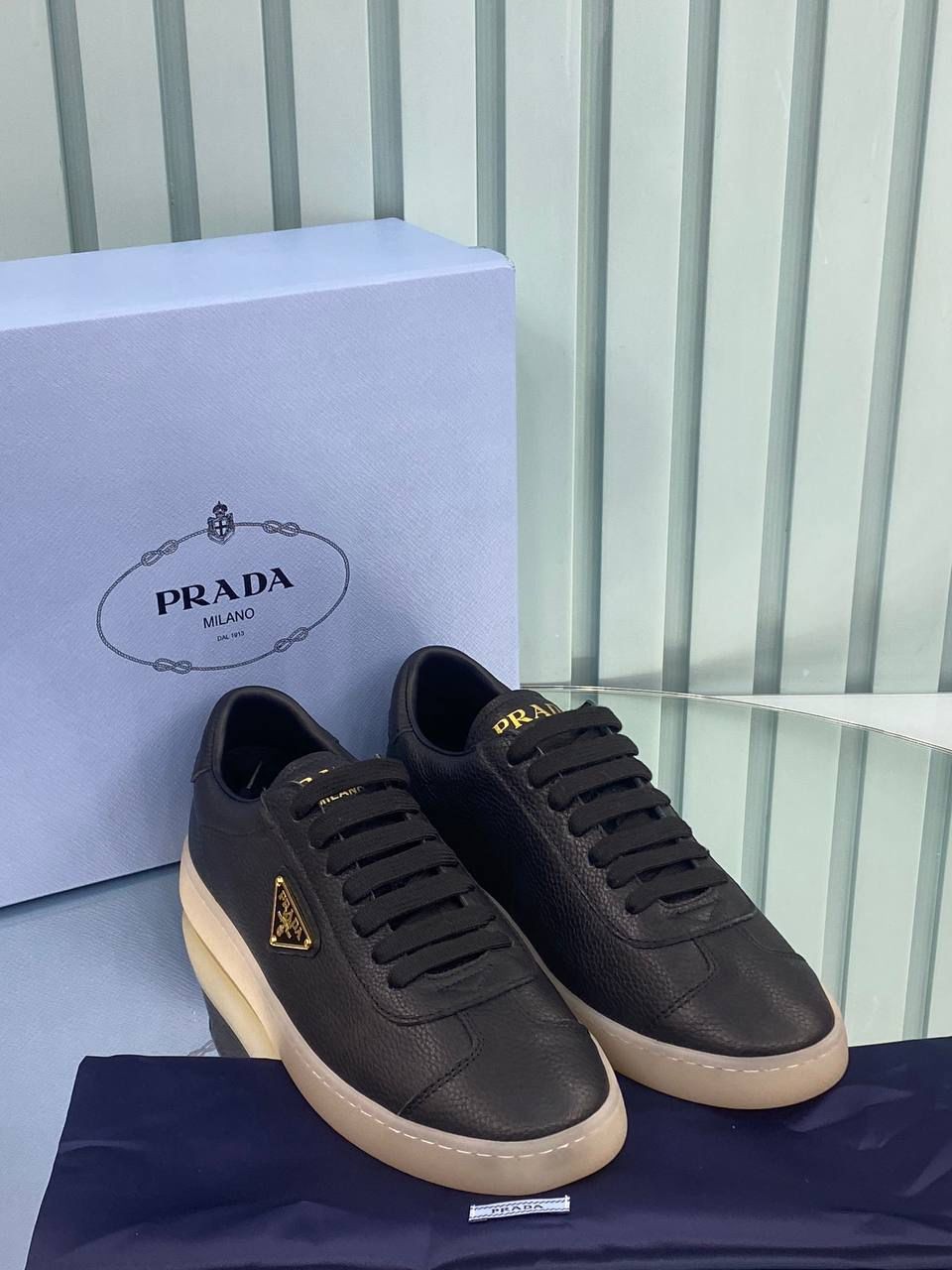 Prada Triangle Sneaker Erkek Siyah Ayakkabı