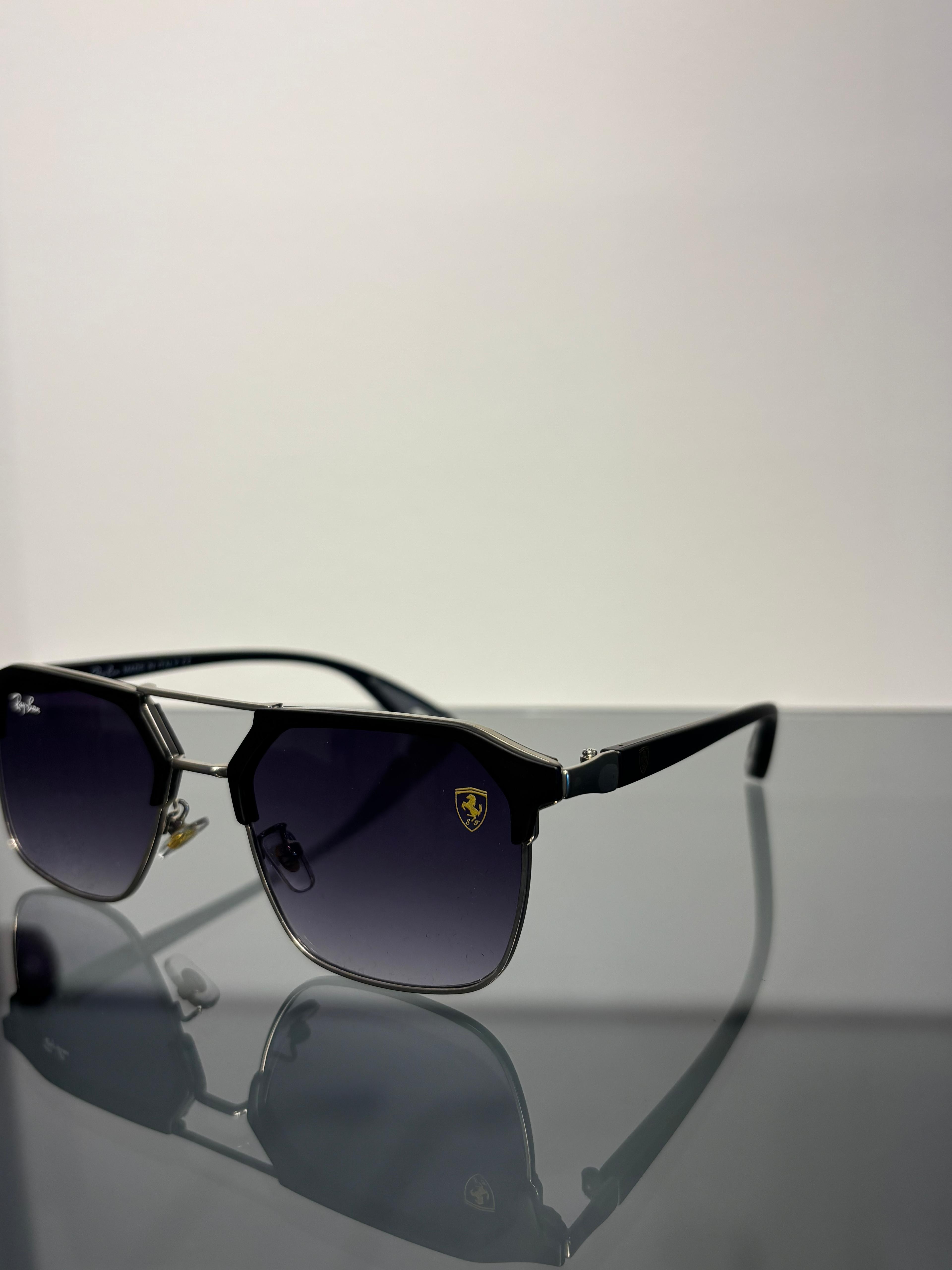 Ray-Ban Kadın Siyah Güneş Gözlüğü