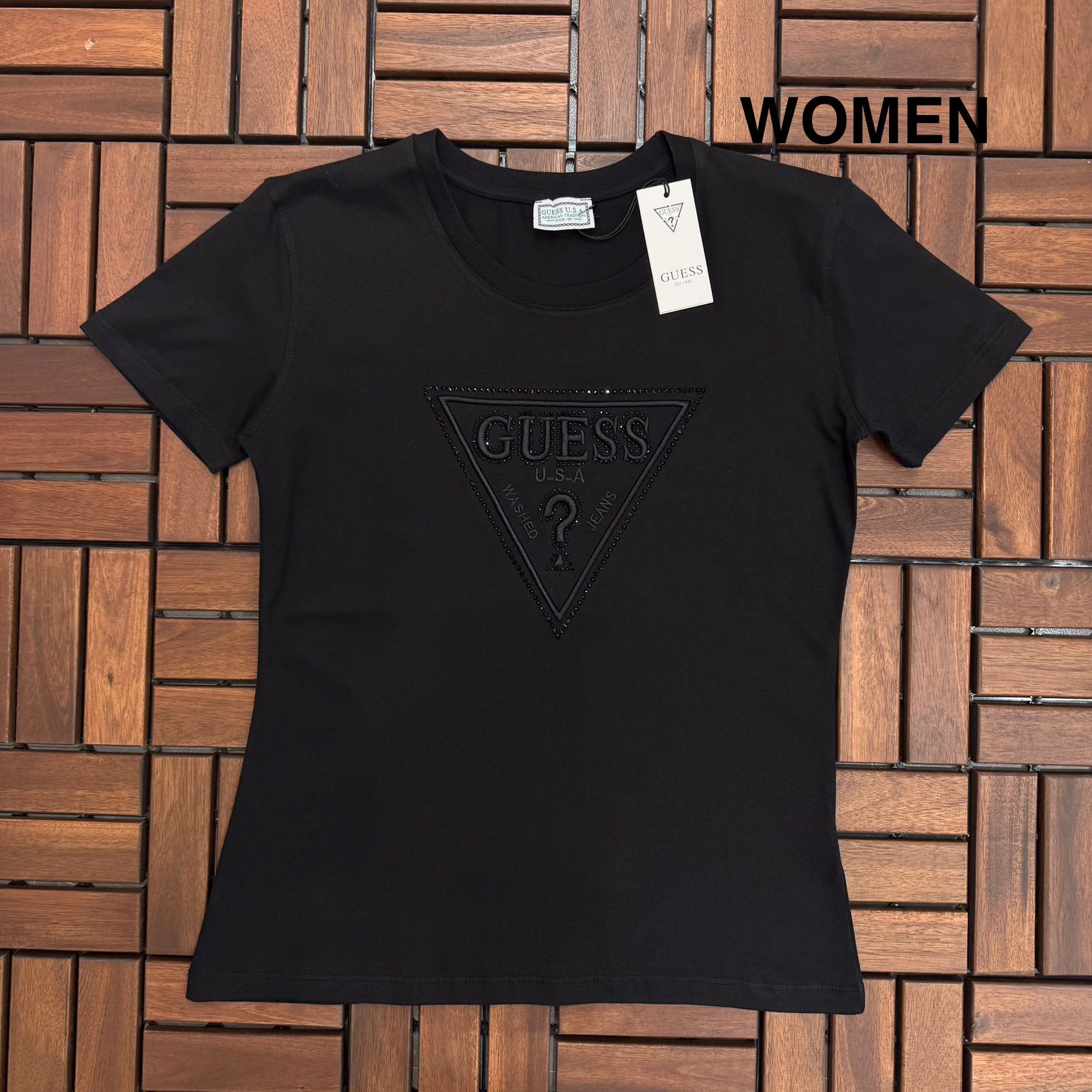 GUESS Taş İşlemeli ve Nakış Detaylı Siyah Kadın T-Shirt BES27