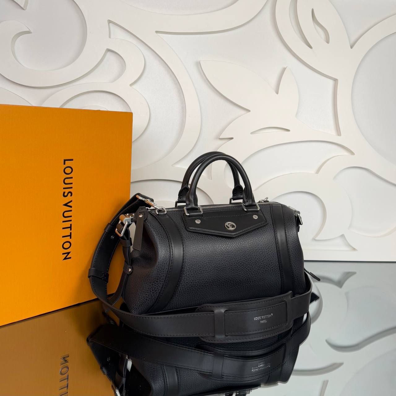 Louis Vuitton Siyah Biker PM İthal Ürün  30x12 cm