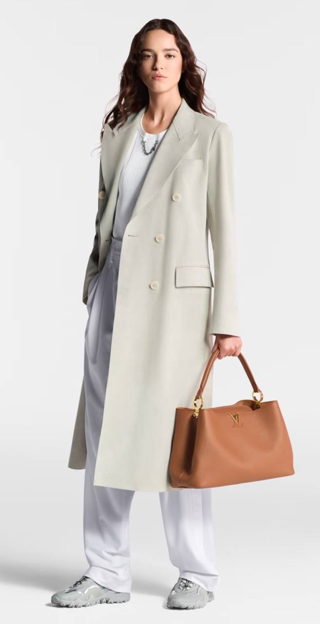 Louis Vuitton Capucines Souple GM