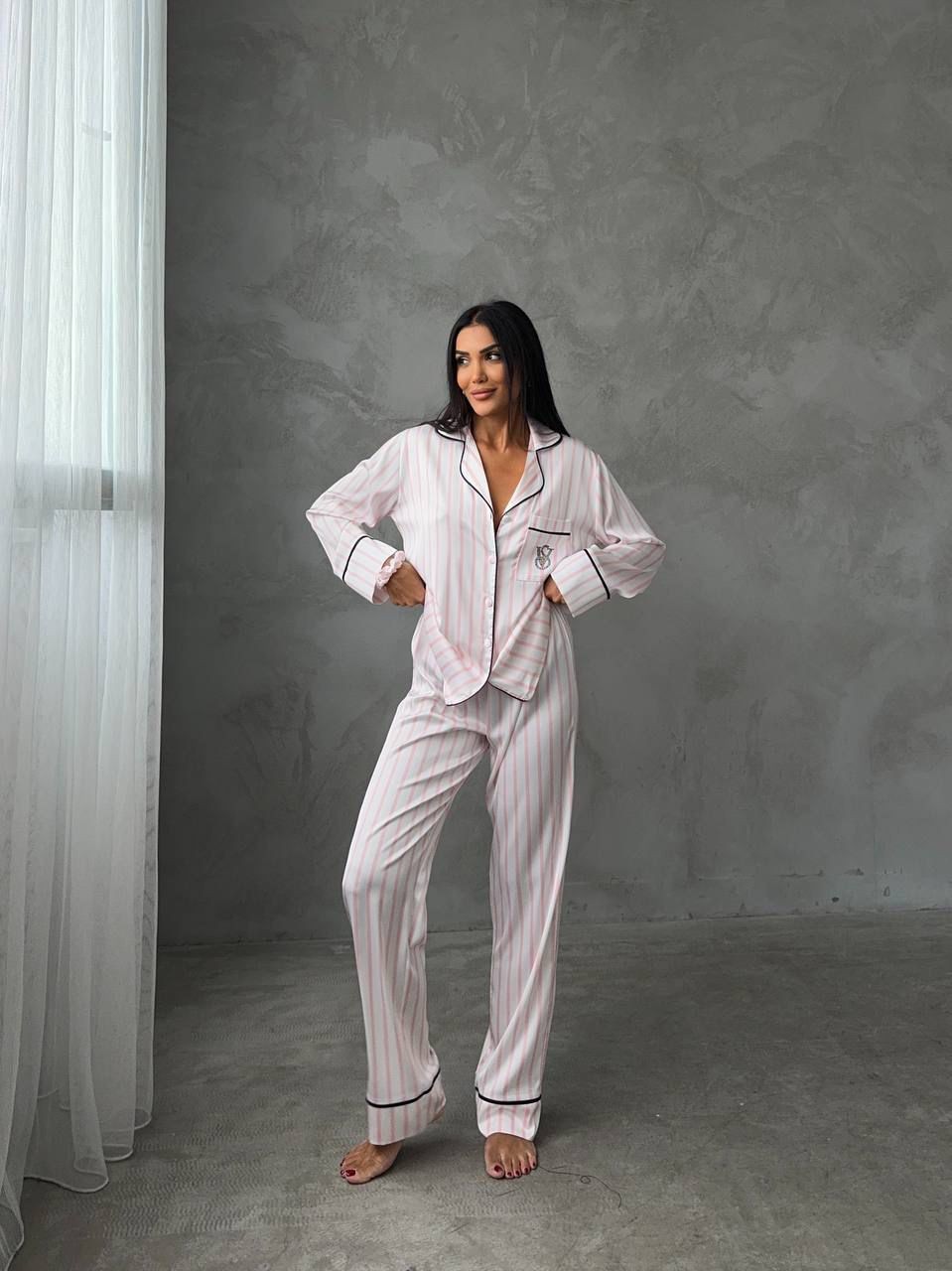 VS Pembe Çizgili Taş Detaylı Kadın Pijama  