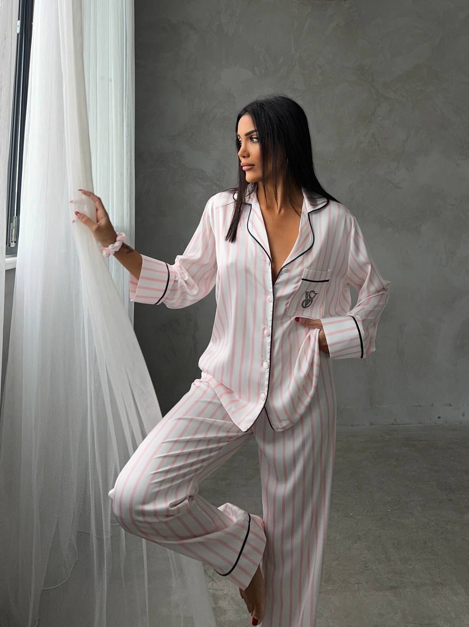 VS Pembe Çizgili Taş Detaylı Kadın Pijama  