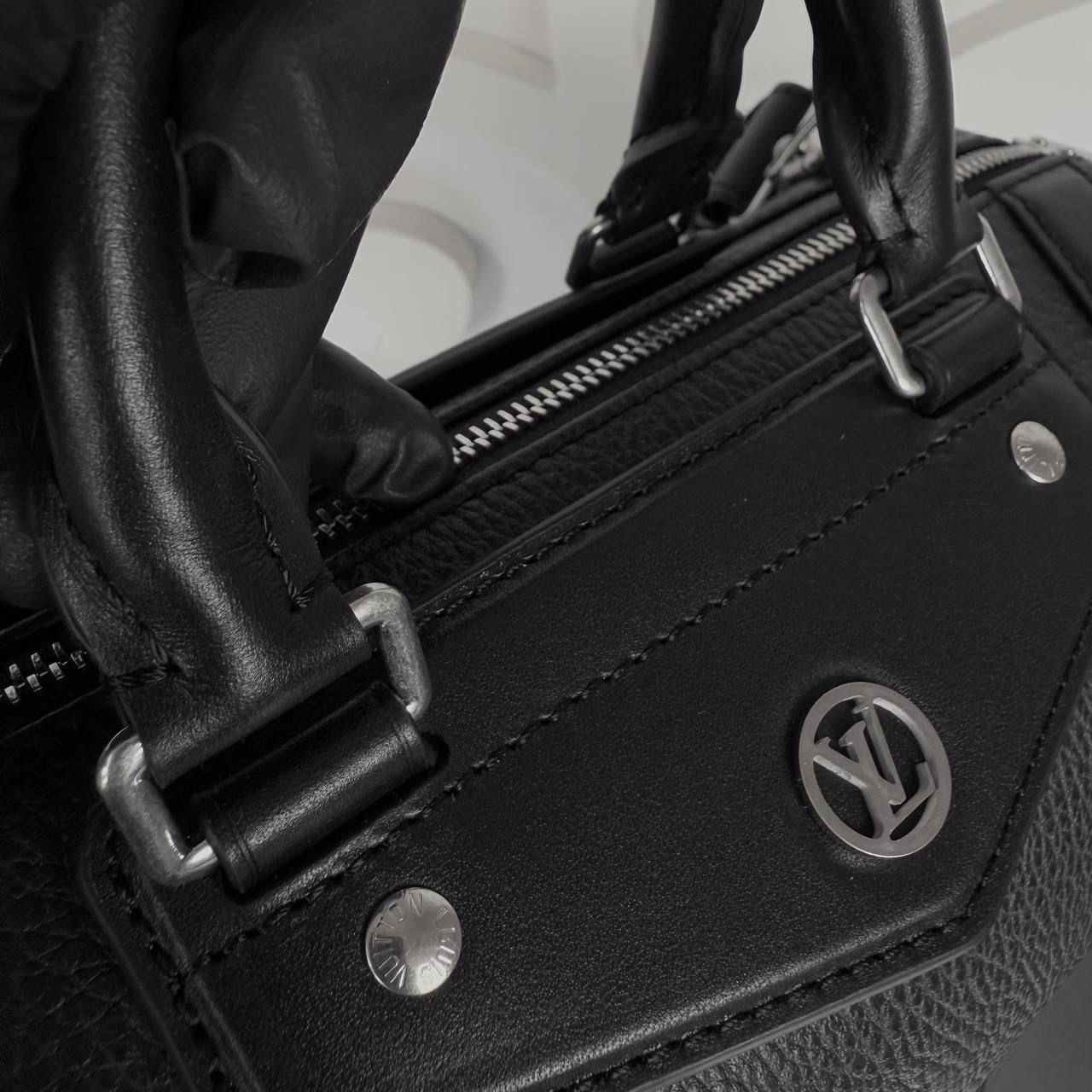 Louis Vuitton Siyah Biker PM İthal Ürün  30x12 cm