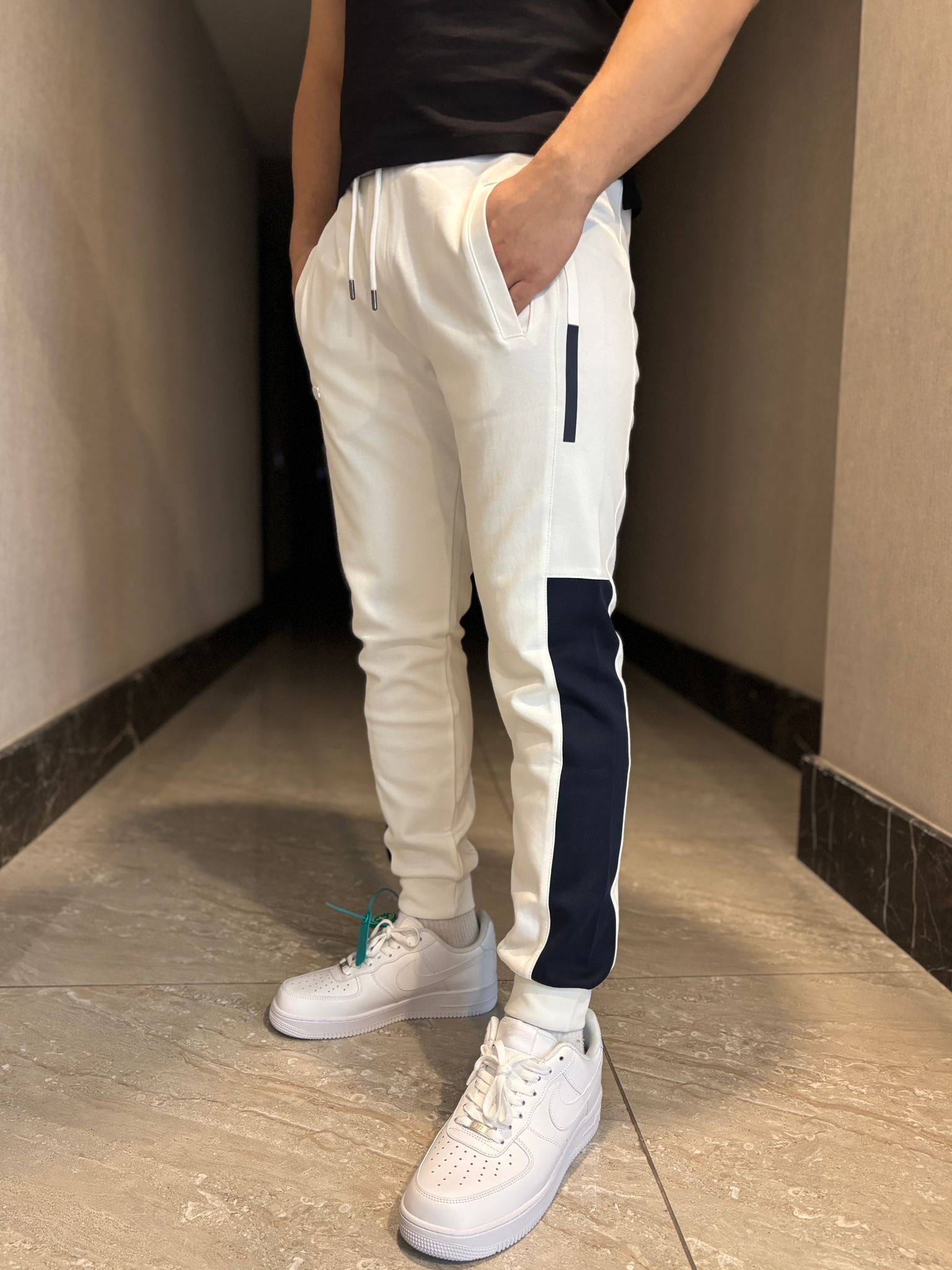 Lacoste Şerit Detaylı Erkek Eşofman Altı Beyaz