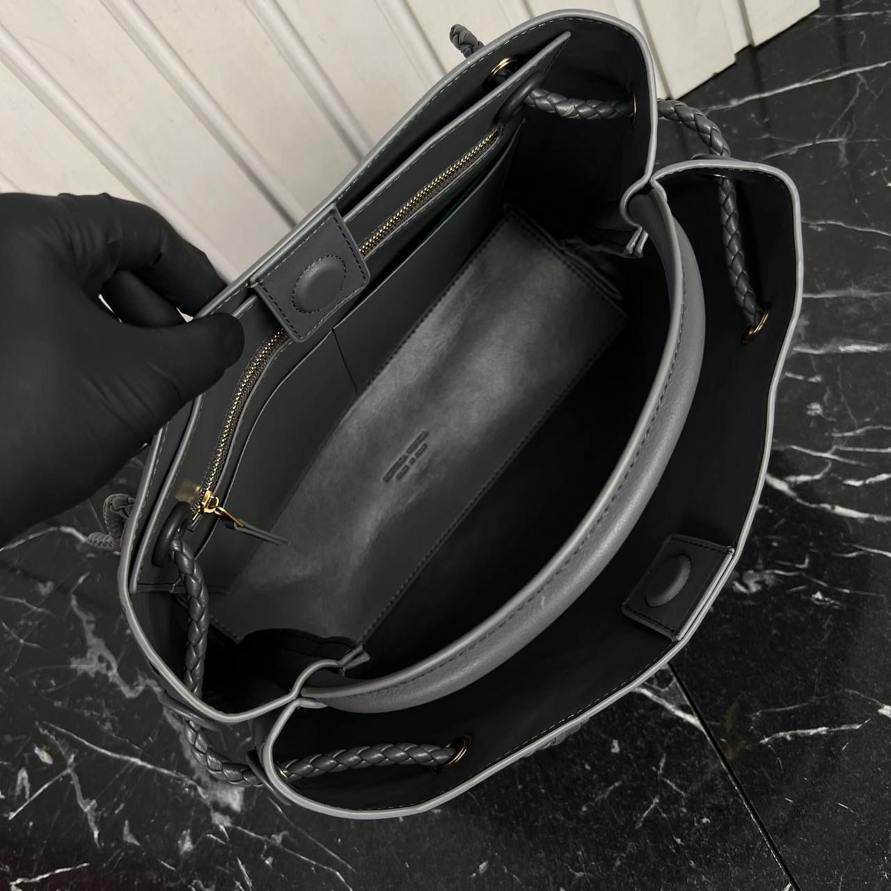 Bottega Veneta Koyu Gri Andiamo Big 32x25 cm
