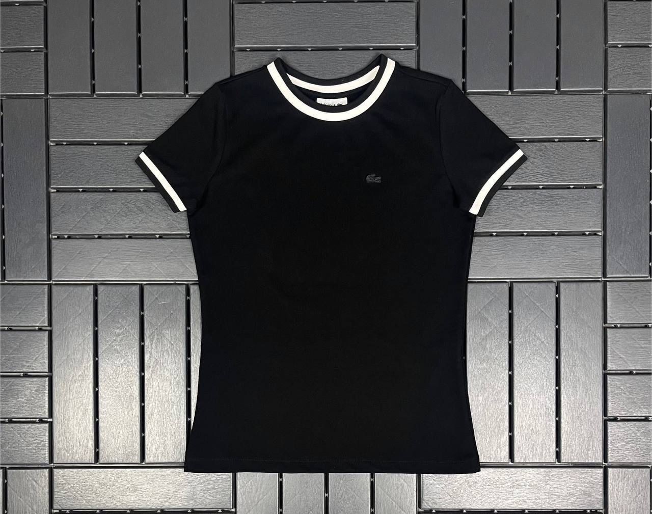 LACOSTE Yaka Detaylı Lacivert Kadın T-Shirt 2610