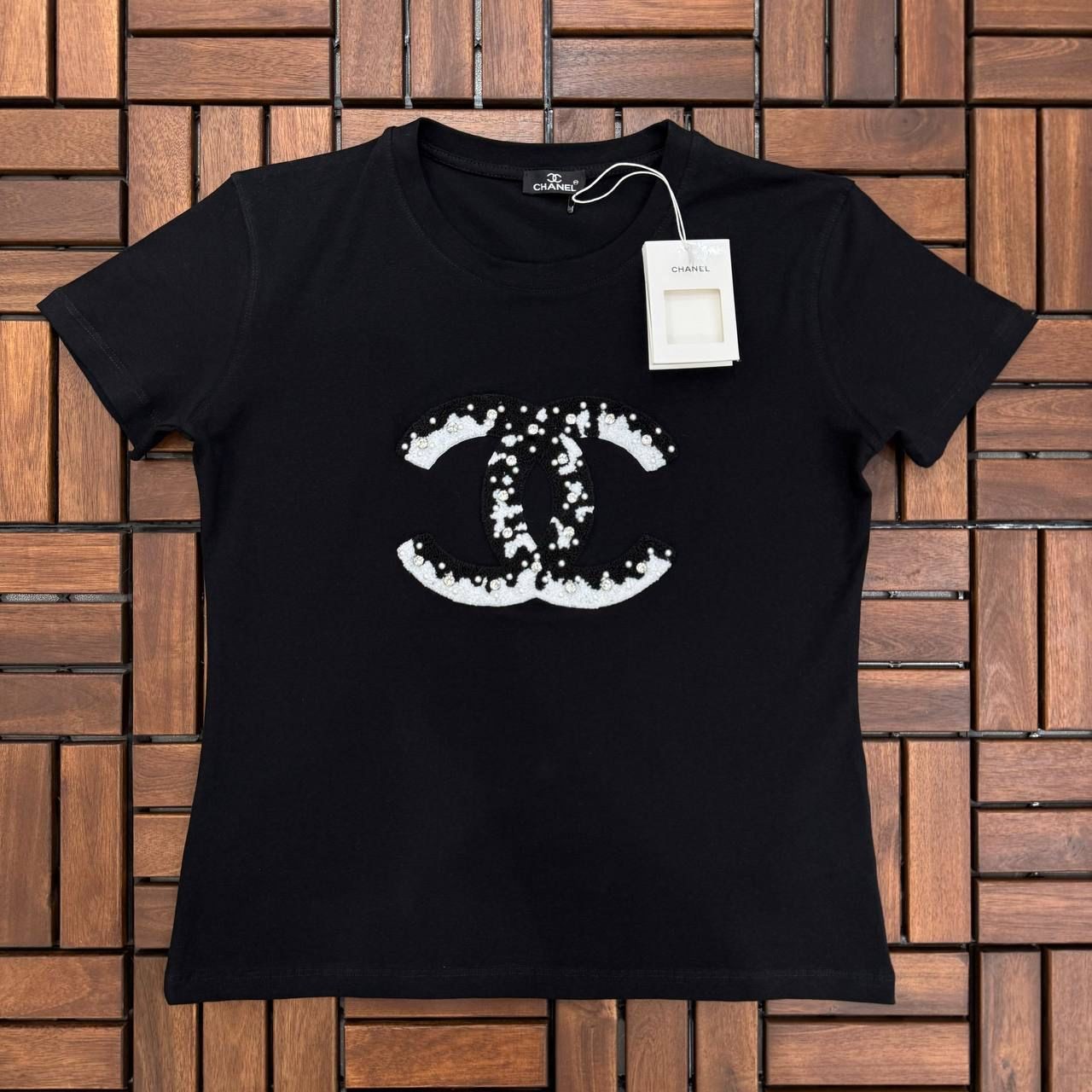 CHANEL İşlemeli Siyah Kadın T-Shirt BES95