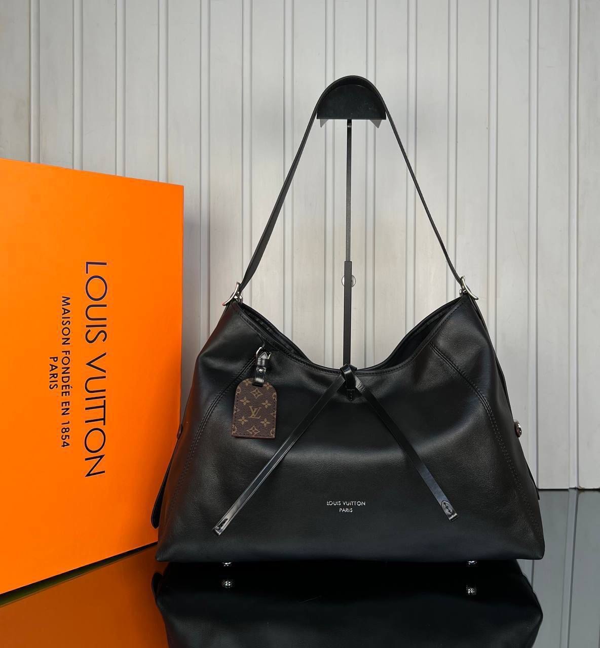 Louis Vuitton Siyah CarryAll MM  Hakiki Deri 41x27 cm 