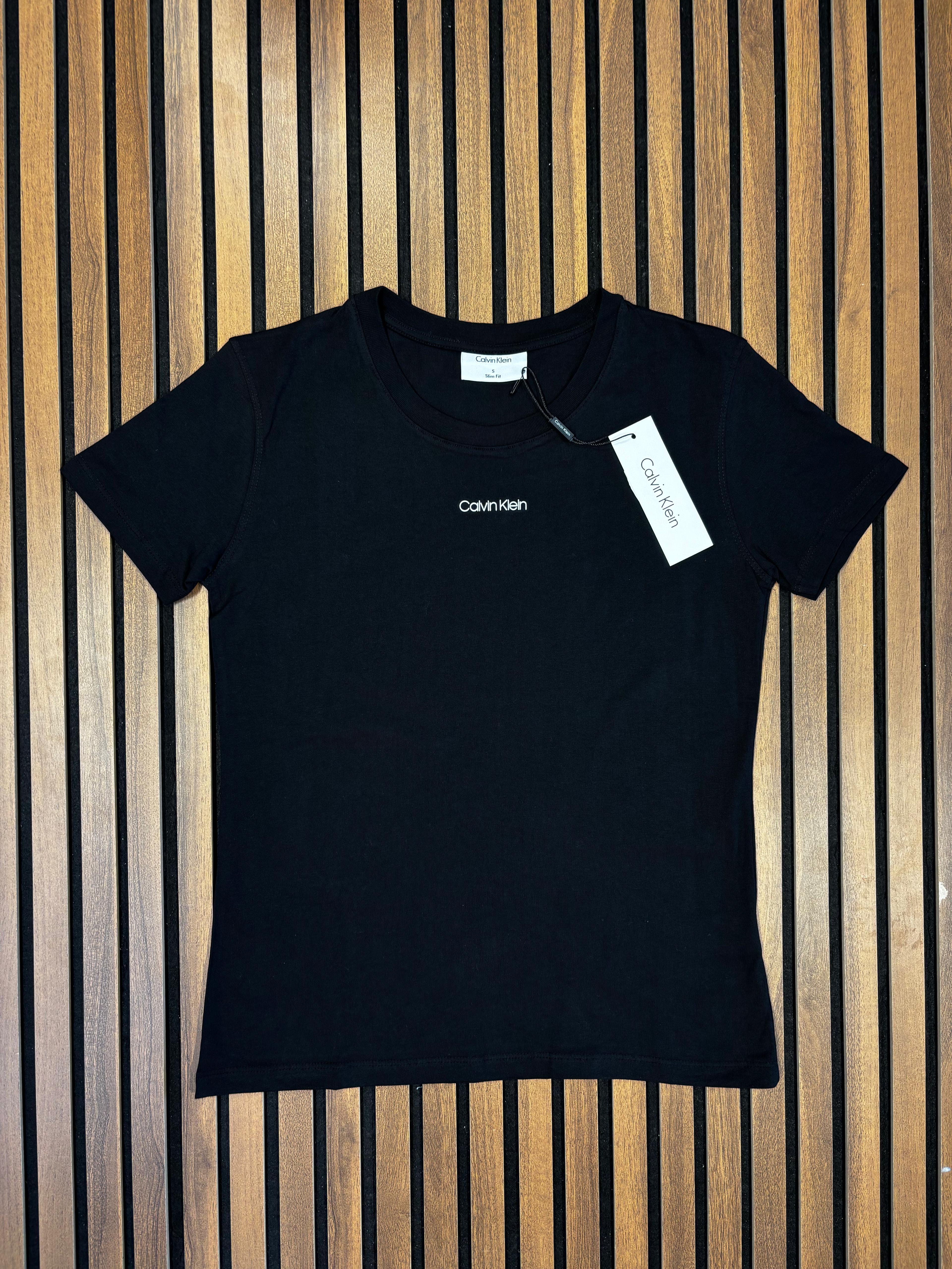 CALVIN KLEIN Yazı Detaylı Siyah Kadın T-Shirt BES86