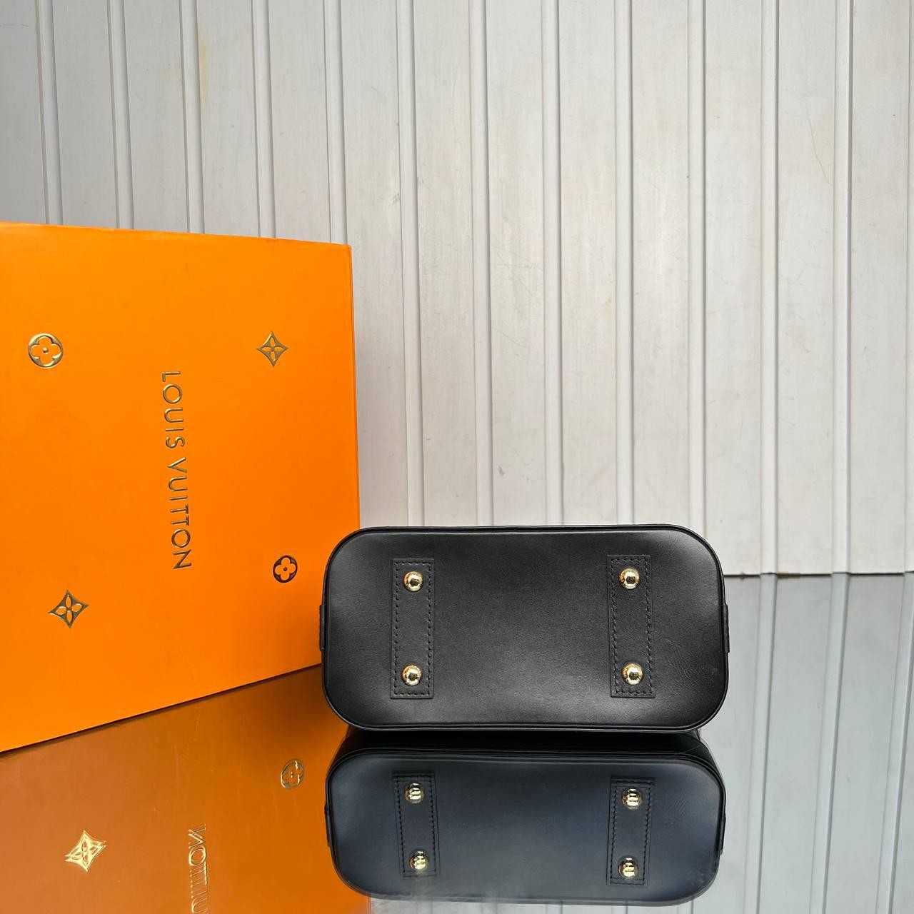 Louis Vuitton Alma BB 23x17 cm 