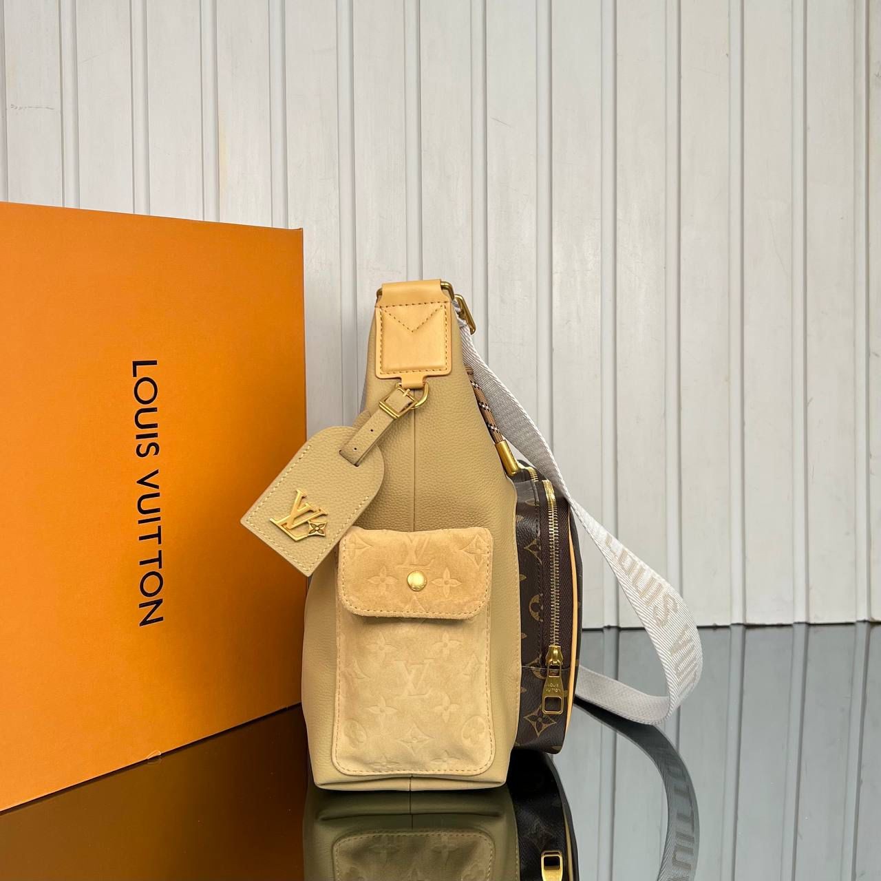 Louis Vuitton Hobo Cargo Bag
