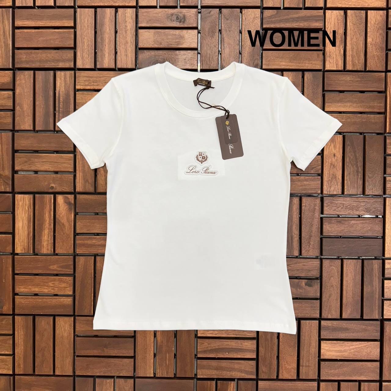 LORO PIANA Logo ve Yazı Detaylı Beyaz Kadın T-Shirt BES179