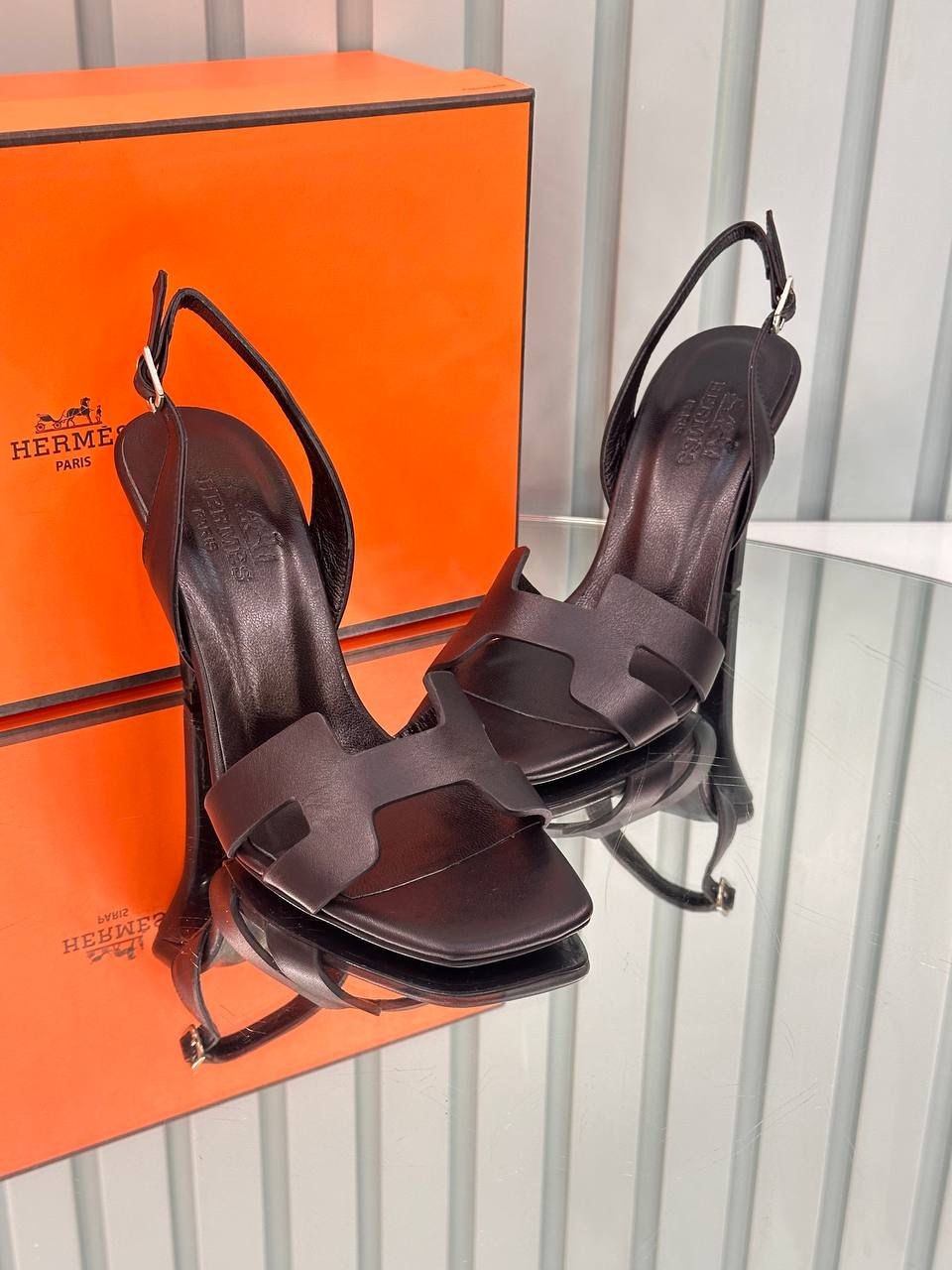 Hermes Oran Pumps Siyah
