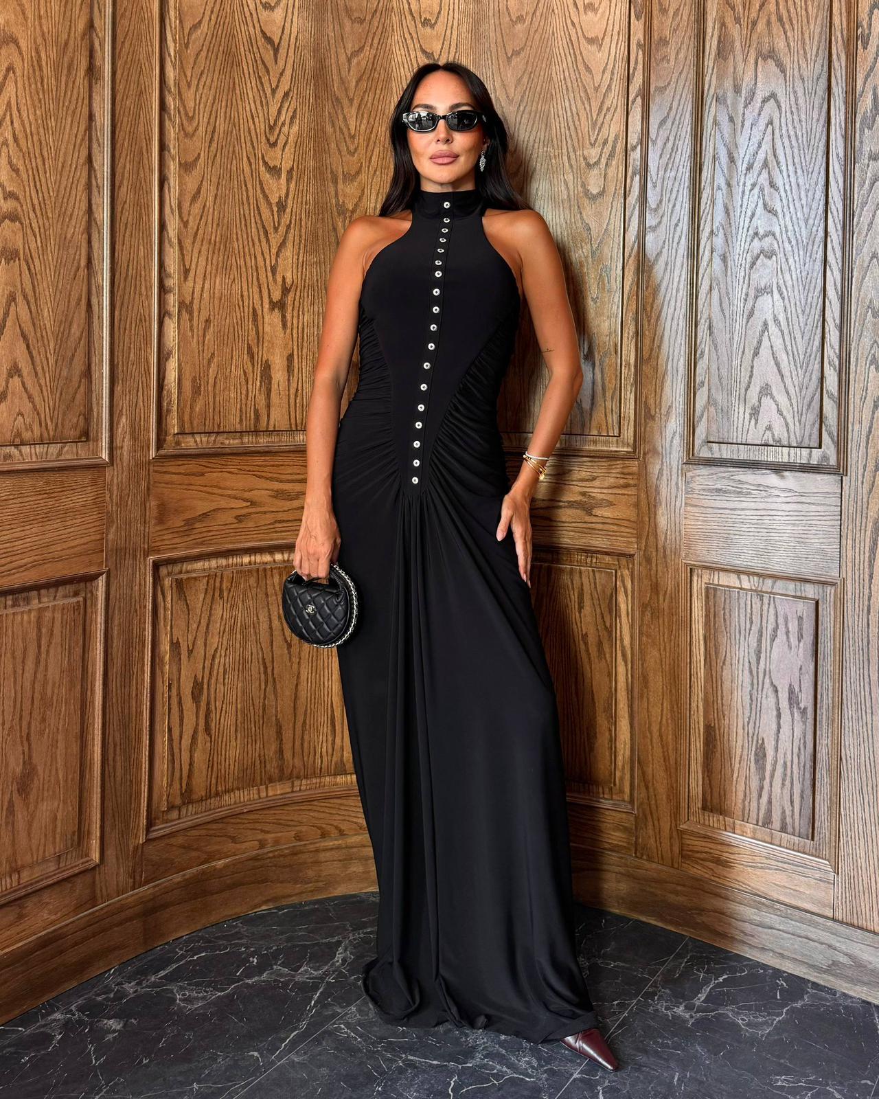 Berhani Güğmeli Drapeli Halter Yaka Siyah Kadın Elbise 1221