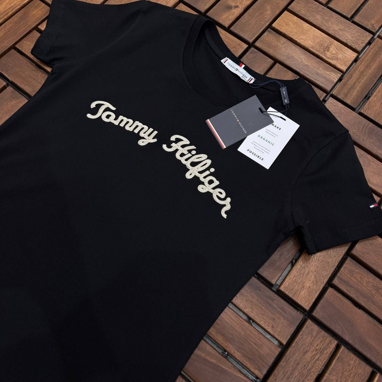 TOMMY HILFIGER Nakış Detaylı Siyah Kadın T-Shirt ES82