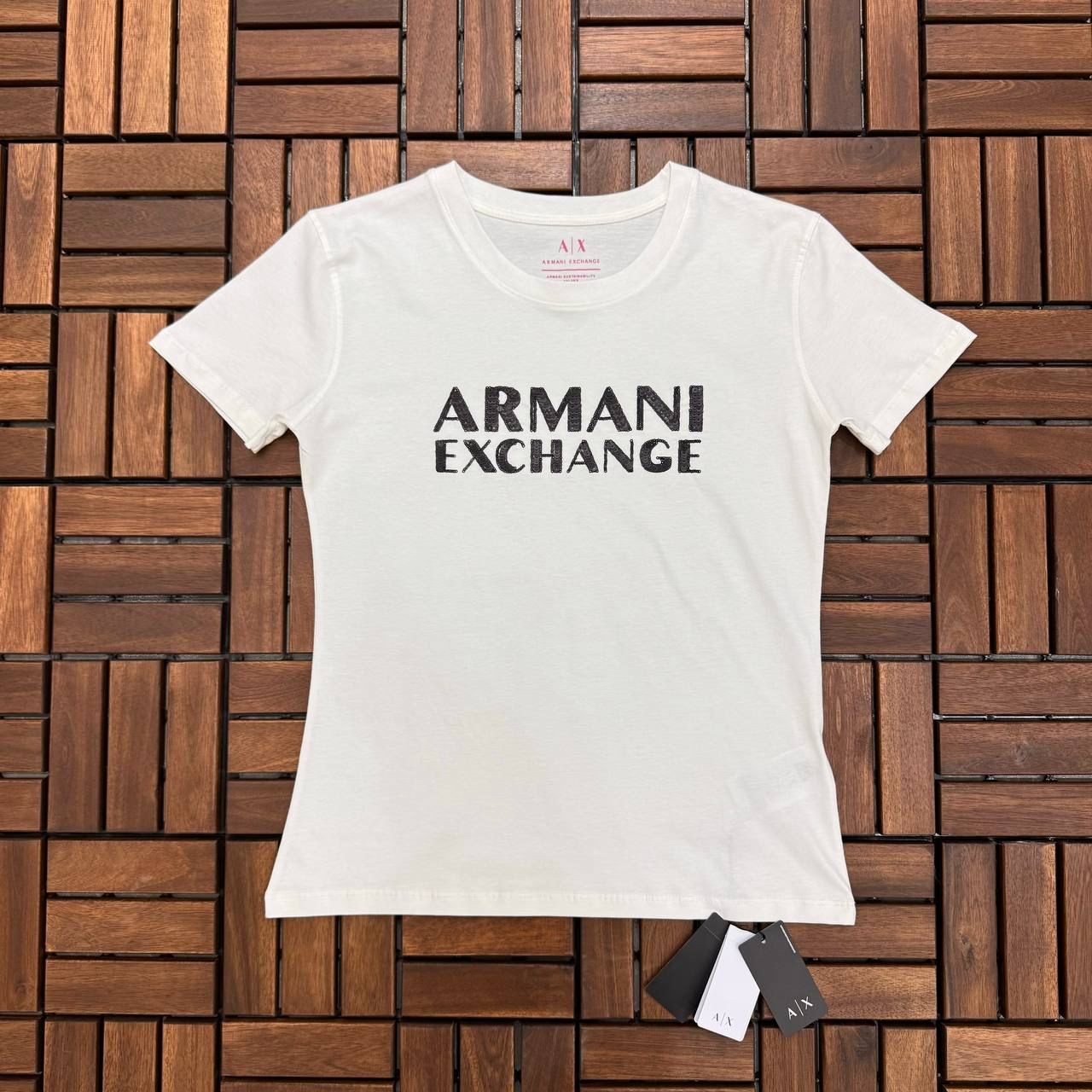 ARMANI EXCHANGE Pul Detaylı Beyaz Kadın T-Shirt BES98