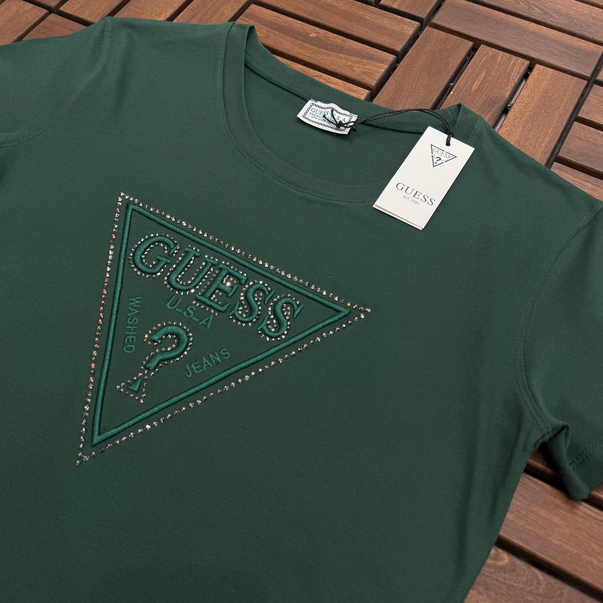 GUESS Taş İşlemeli ve Nakış Detaylı Yeşil Kadın T-Shirt BES27