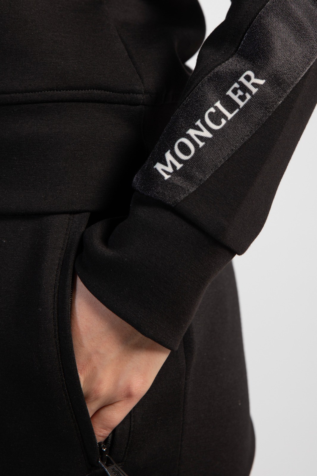 Moncler Kadın Şapkalı Sweatshirt