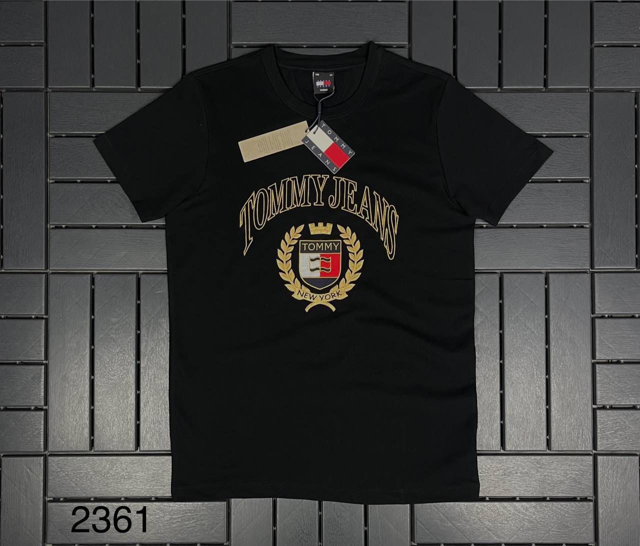 TOMMY JEANS  Nakış Baskılı Pike Kumaş Siyah Erkek T-Shirt  2361