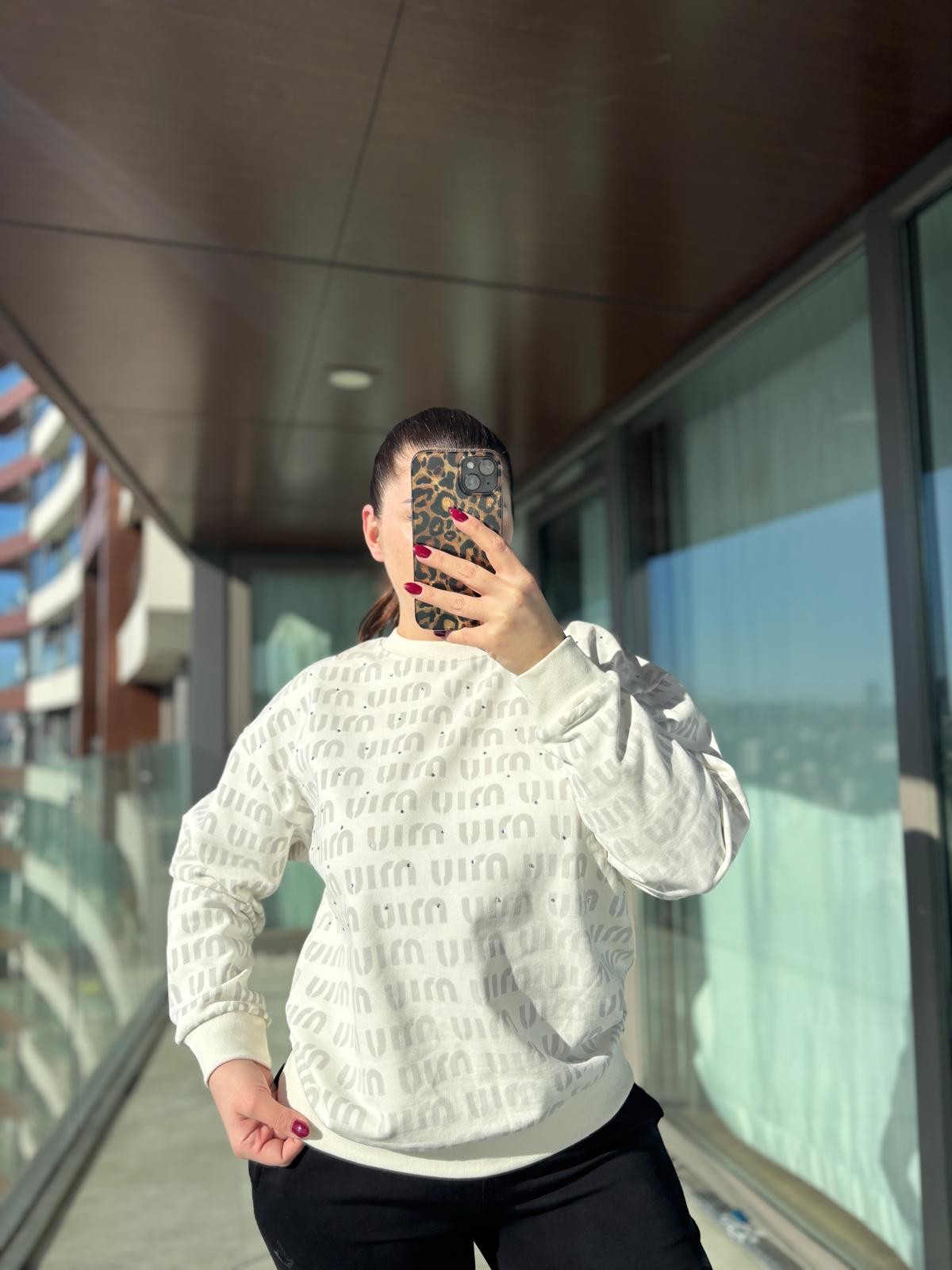 Miu Miu Taş Detaylı Kadın Sweatshirt Beyaz