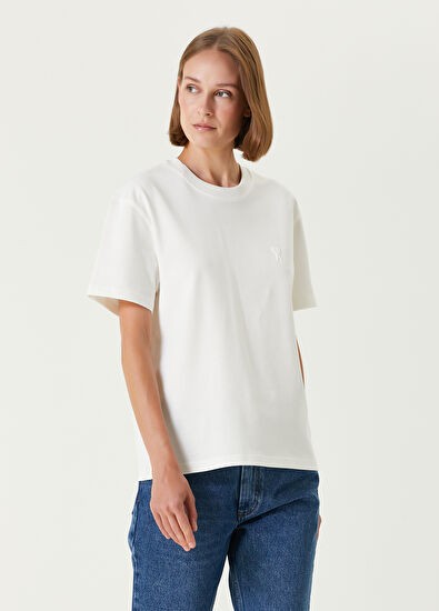 Ami Beyaz Logo Detaylı Kadın T-shirt