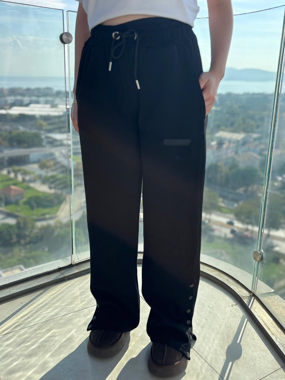 Berhani Pike Kumaş Paça Çıt Çıt Detaylı Siyah Kadın Eşofman Altı BRH01