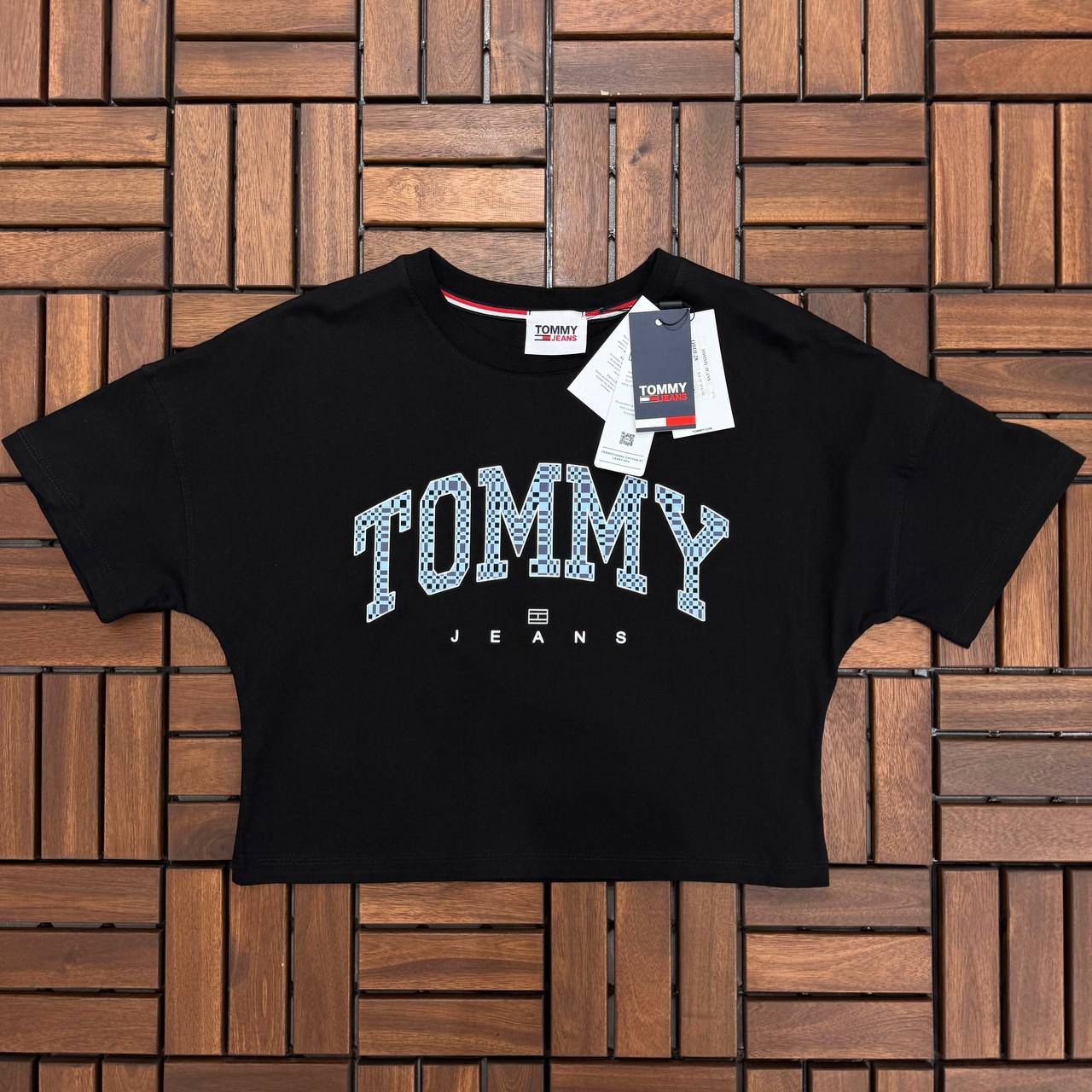 TOMMY JEANS Baskı Detaylı Siyah Kadın T-Shirt 411