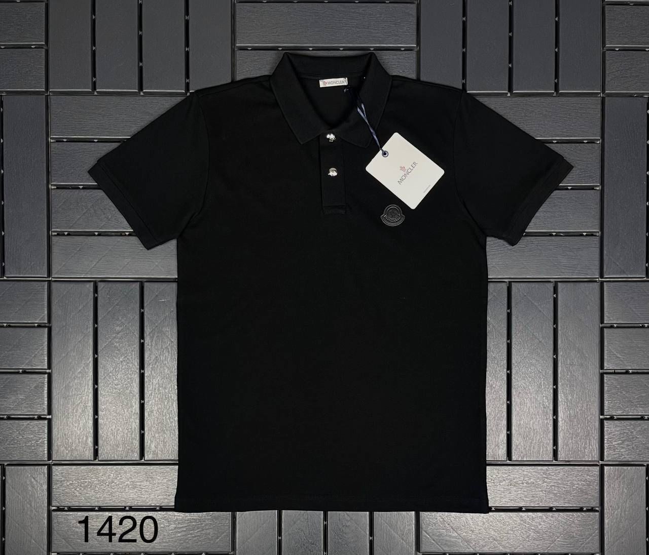 MONCLER Polo Yaka Logo Detaylı Siyah Erkek T-Shirt 1420