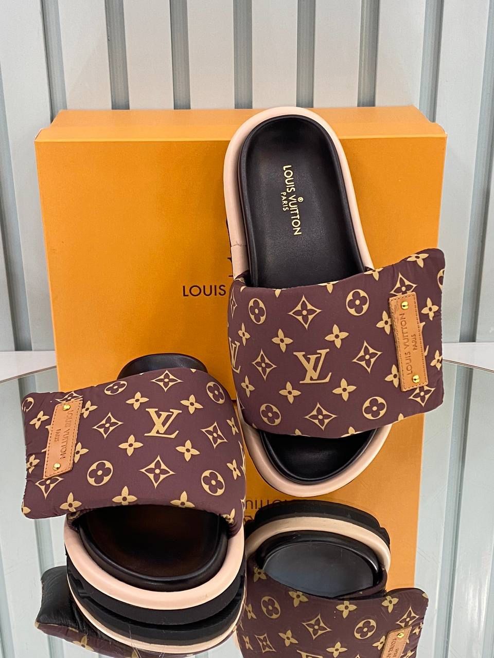 Louis Vuitton Pool Pillow Hakiki Deri Kumaş Terlik